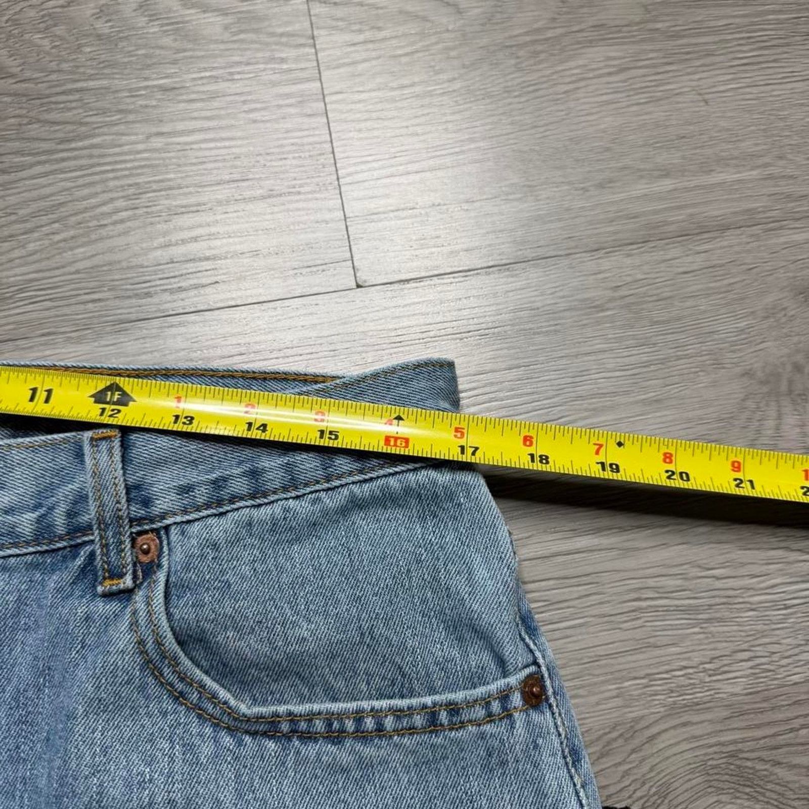 Levi's × Vintage Vintage Y2K Levi’s Strauss 550 Relaxed Fit Denim Jeans 36x32 Size US 36 / EU 52 - 4 Thumbnail
