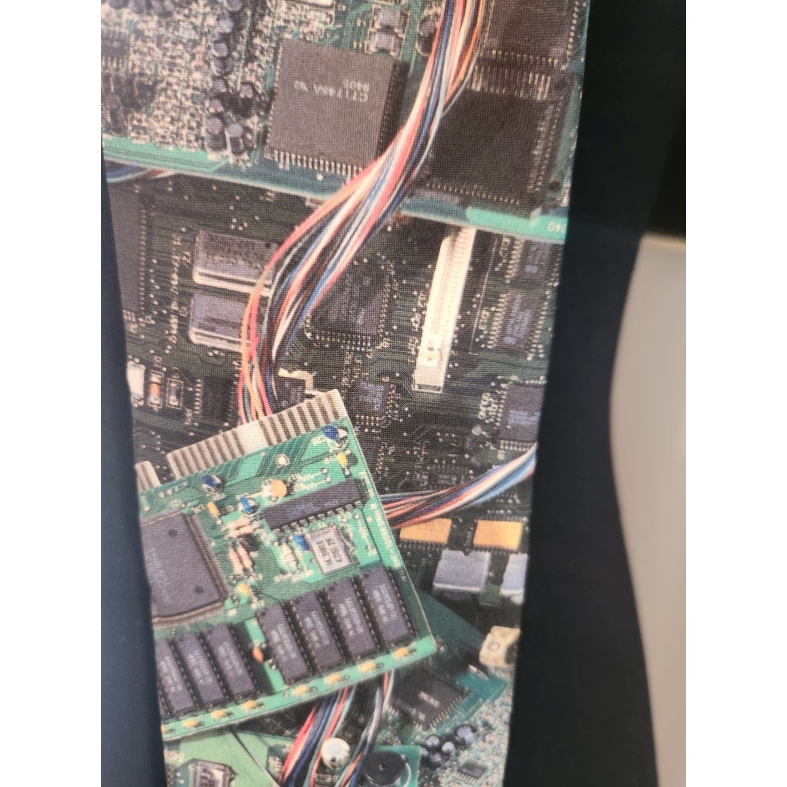 Vintage VINTAGE Ralph Marlin Men's Neck Tie Computer Circuit Board Pattern USA 1994 Size ONE SIZE - 2 Thumbnail