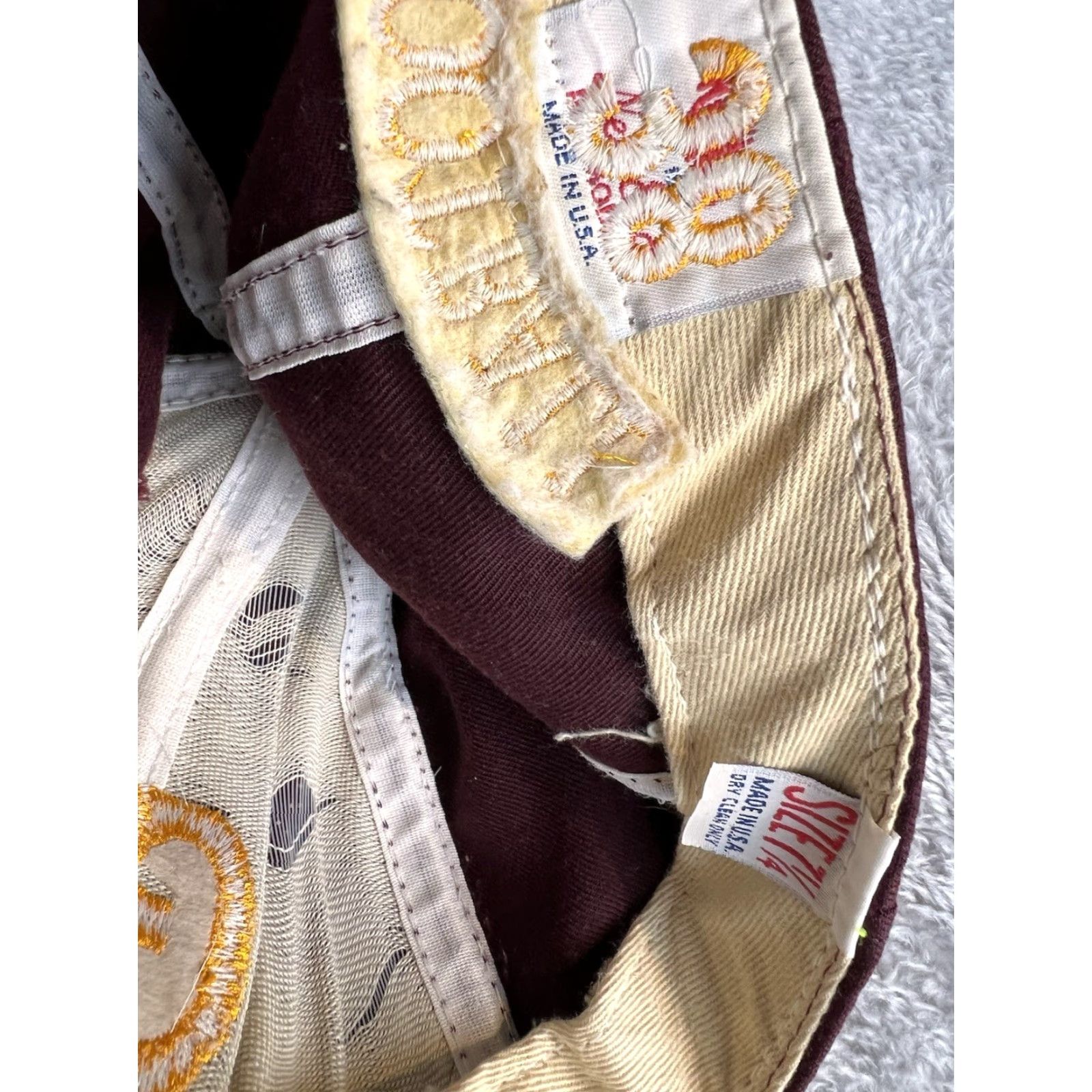 Bally VINTAGE Gannon University Football Ball Cap Men’s Fitted Size 7.25 Made USA Maroon USA Baseball Cap Mens Vintage 90s Knights Size ONE SIZE - 3 Thumbnail