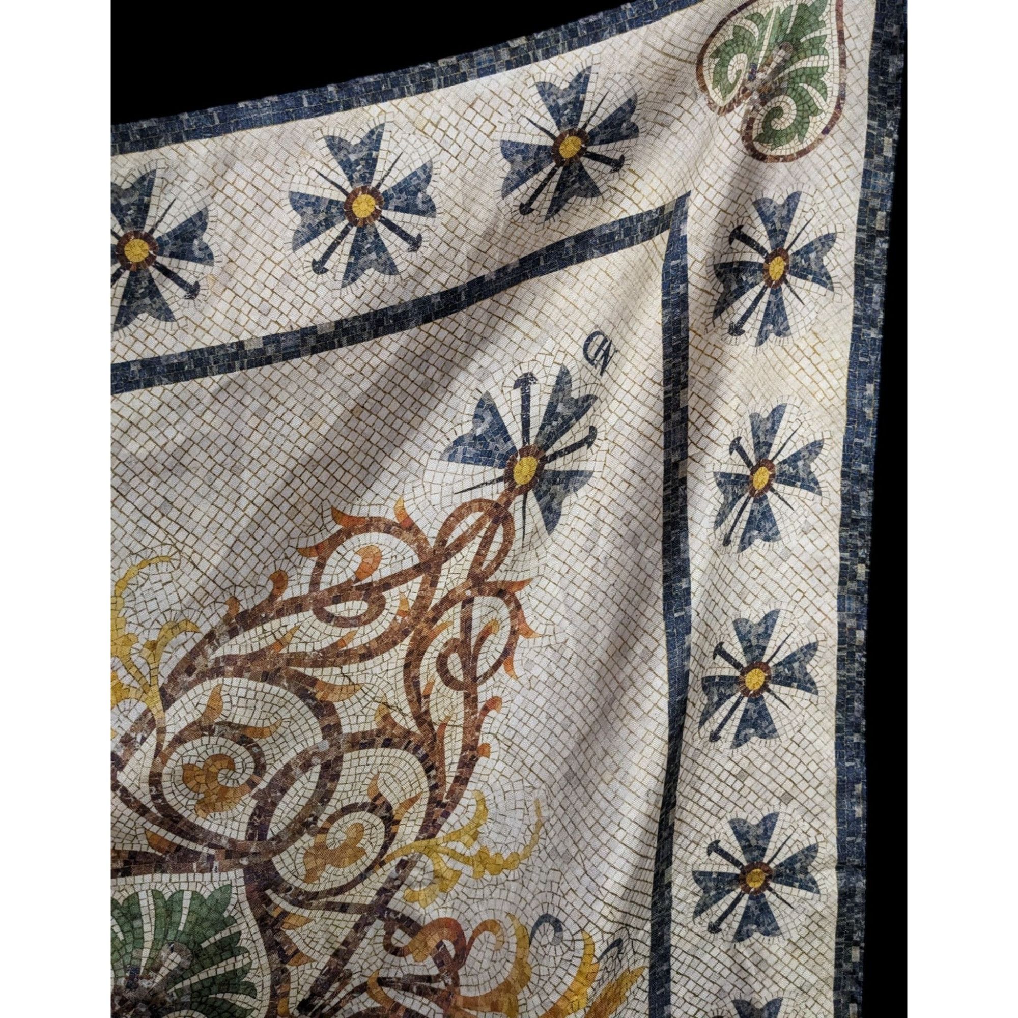 Other Vintage Harris Made England 100% Silk Scarf Medieval Mosaic Size ONE SIZE - 4 Thumbnail