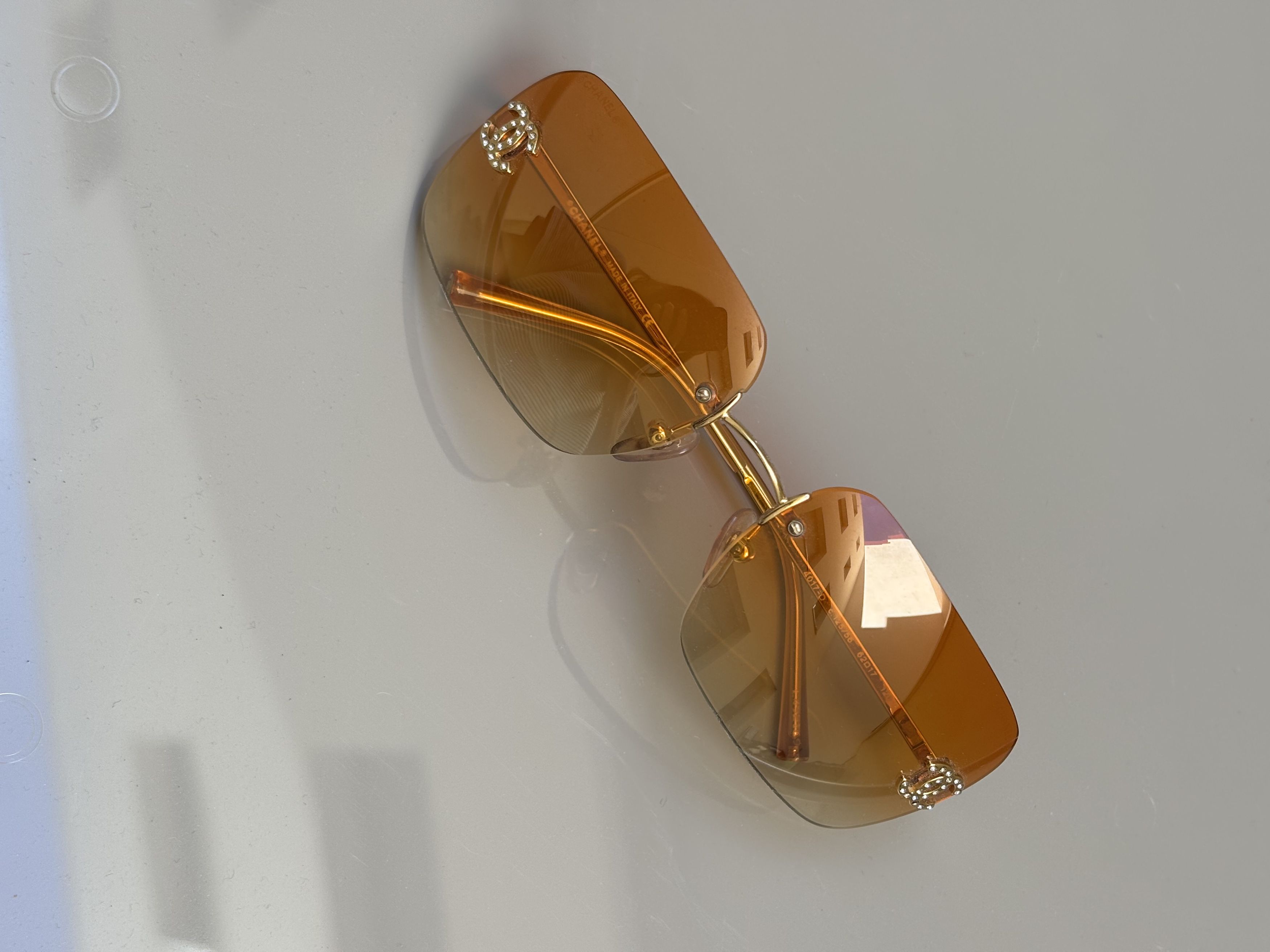 Chanel Chanel Sunglasses 4017-D Rhinestone Logo Rimless Vintage Size ONE SIZE - 7 Thumbnail