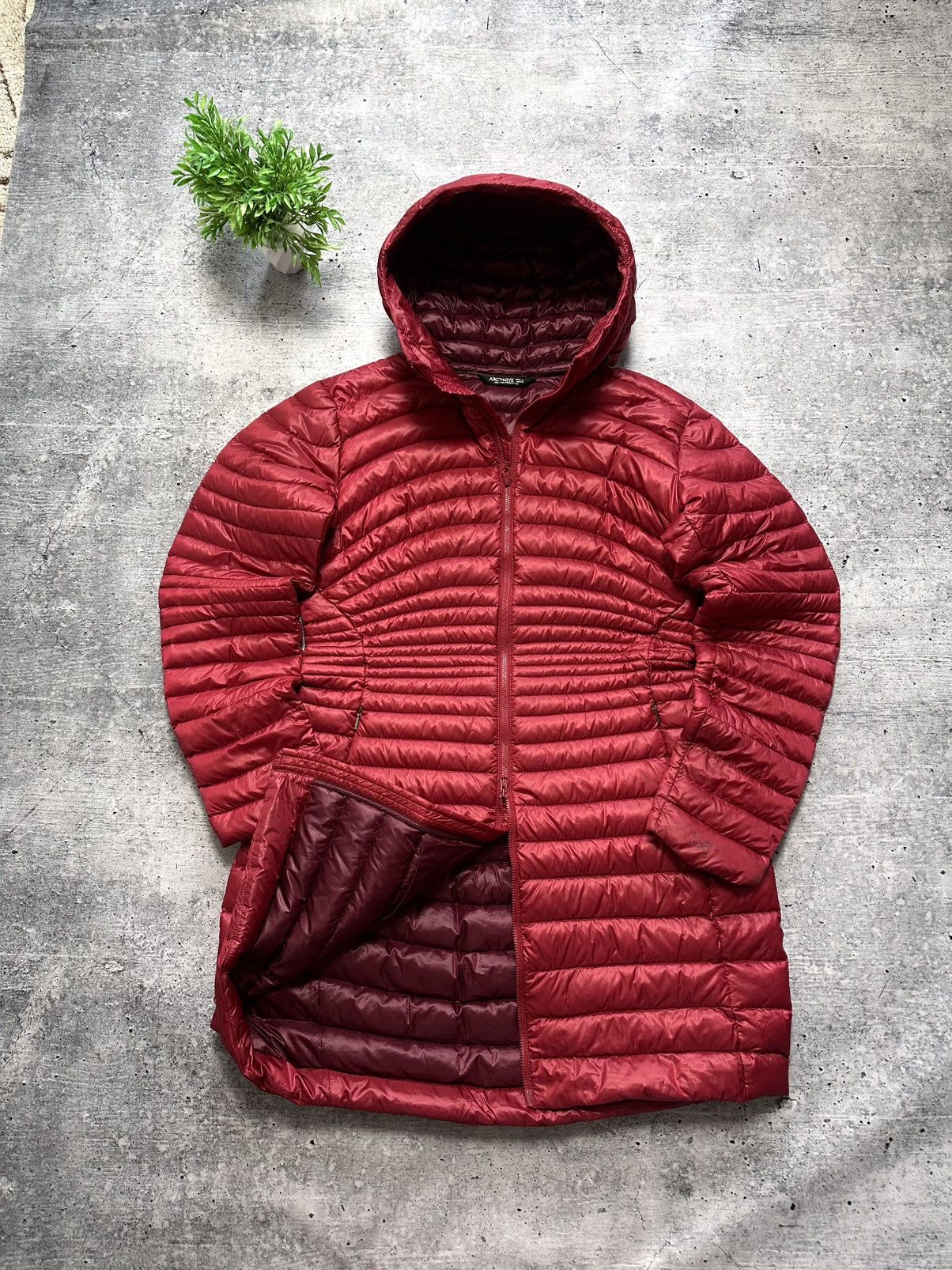 Arc'teryx Arc’teryx Nuri Down Puffer Long Coat Hooded Gorpcore Jacket Size L / US 10 / IT 46 - 2 Thumbnail