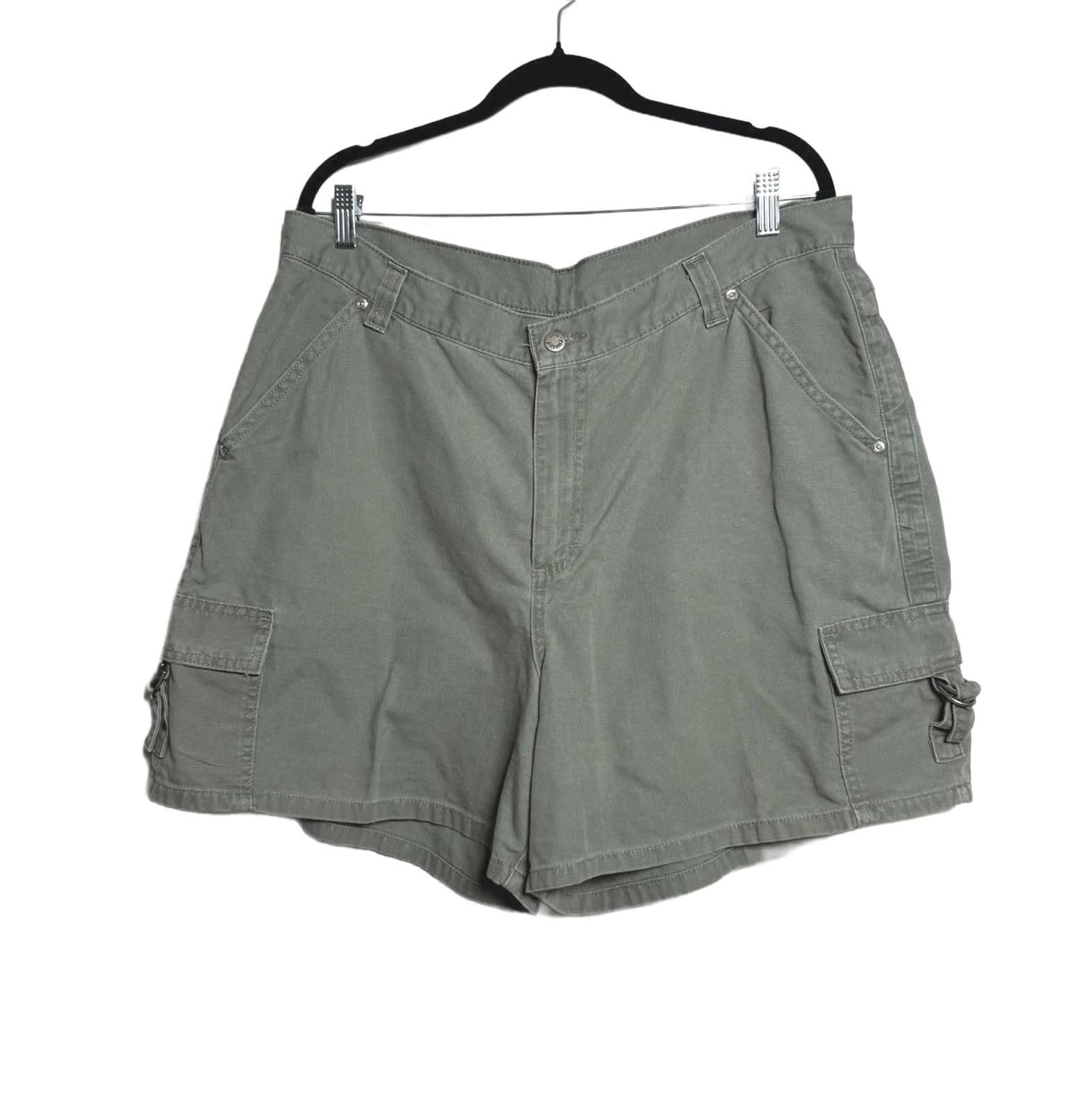 Lee Vintage 90s 2000s Riveted by Lee Green Cargo Shorts Size 40" / US 18 - 1 Thumbnail