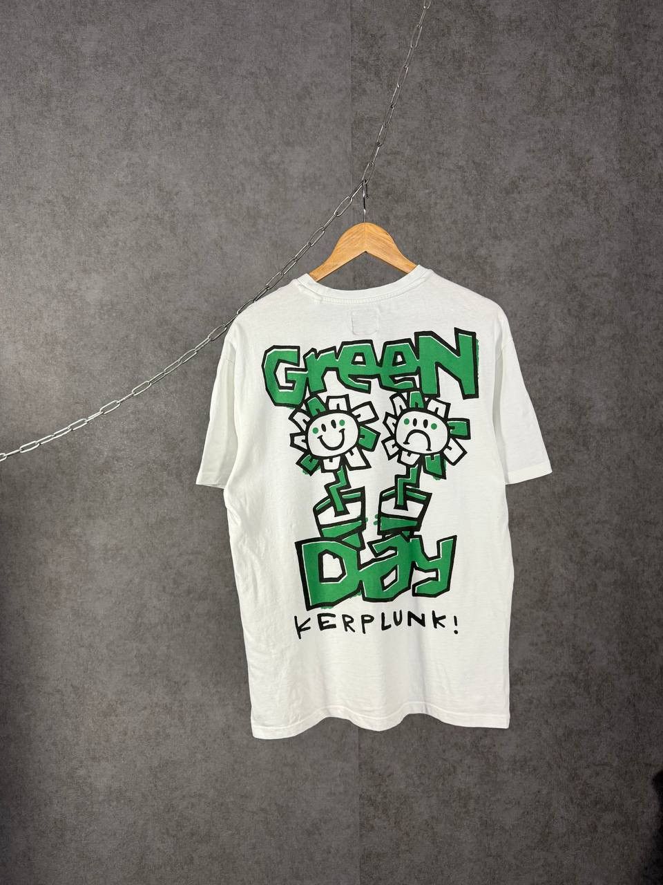 Band Tees Green Day rock band tee Size US M / EU 48-50 / 2 - 1 Thumbnail
