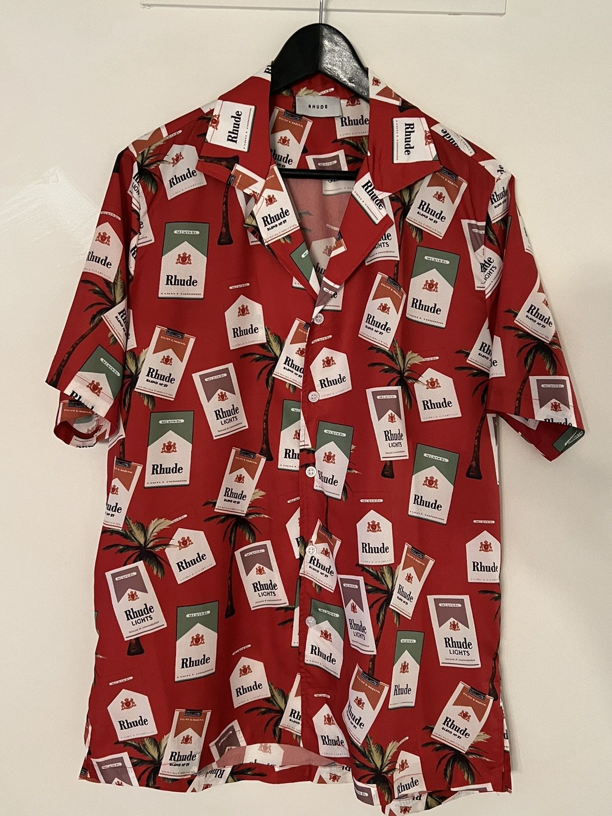 Rhude RARE OG szL Red Marlboro Cigarettes Palm Hawaiian Shirt Size US L / EU 52-54 / 3 - 1 Thumbnail