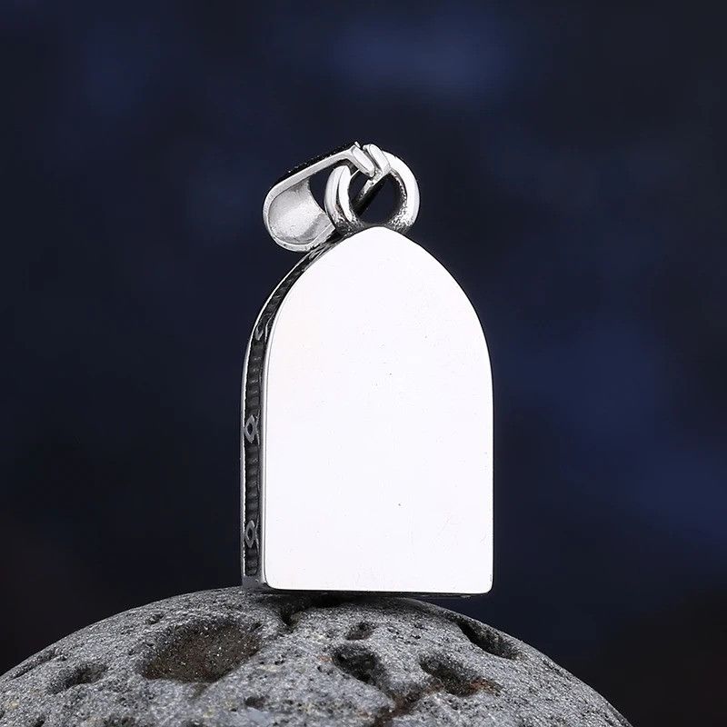 Jewelry Skull Glass Charm Pendant Necklace 2025 Size ONE SIZE - 4 Thumbnail