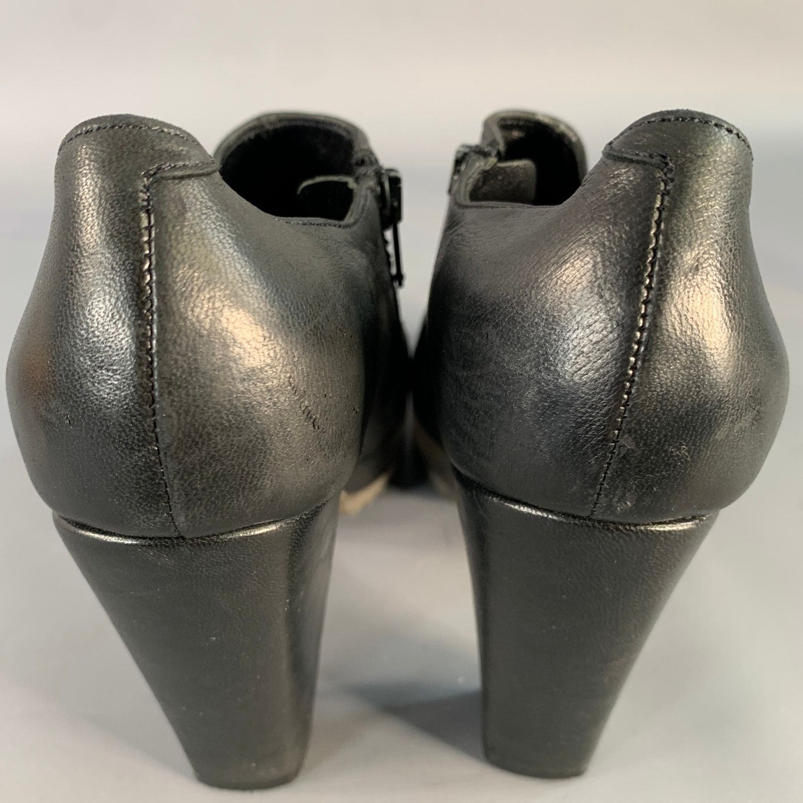 Robert Clergerie ROBERT CLERGERIE Black Leather Platform Ankle Booties Size US 6 / IT 36 - 9 Thumbnail