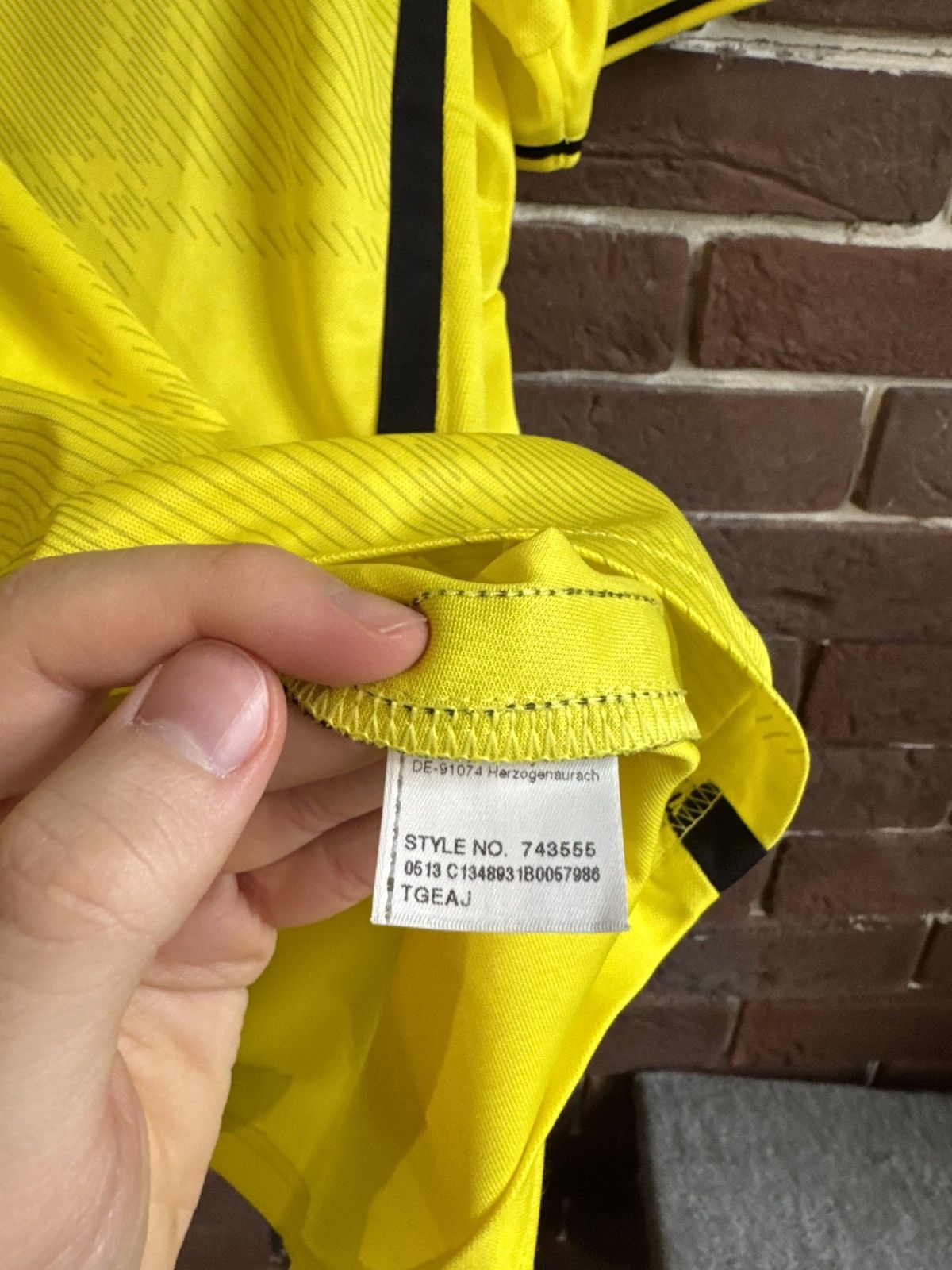 Puma Vintage 00s Puma Borussia Dortmund BVB S Football Kit Jersey Size US XXL / EU 58 / 5 - 6 Thumbnail