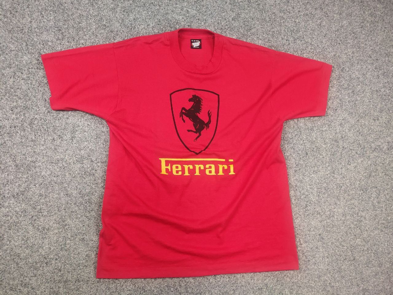 Ferrari Vintage Ferrari Authentic Logo Red screen stars best T shirt Size US XL / EU 56 / 4 - 4 Thumbnail