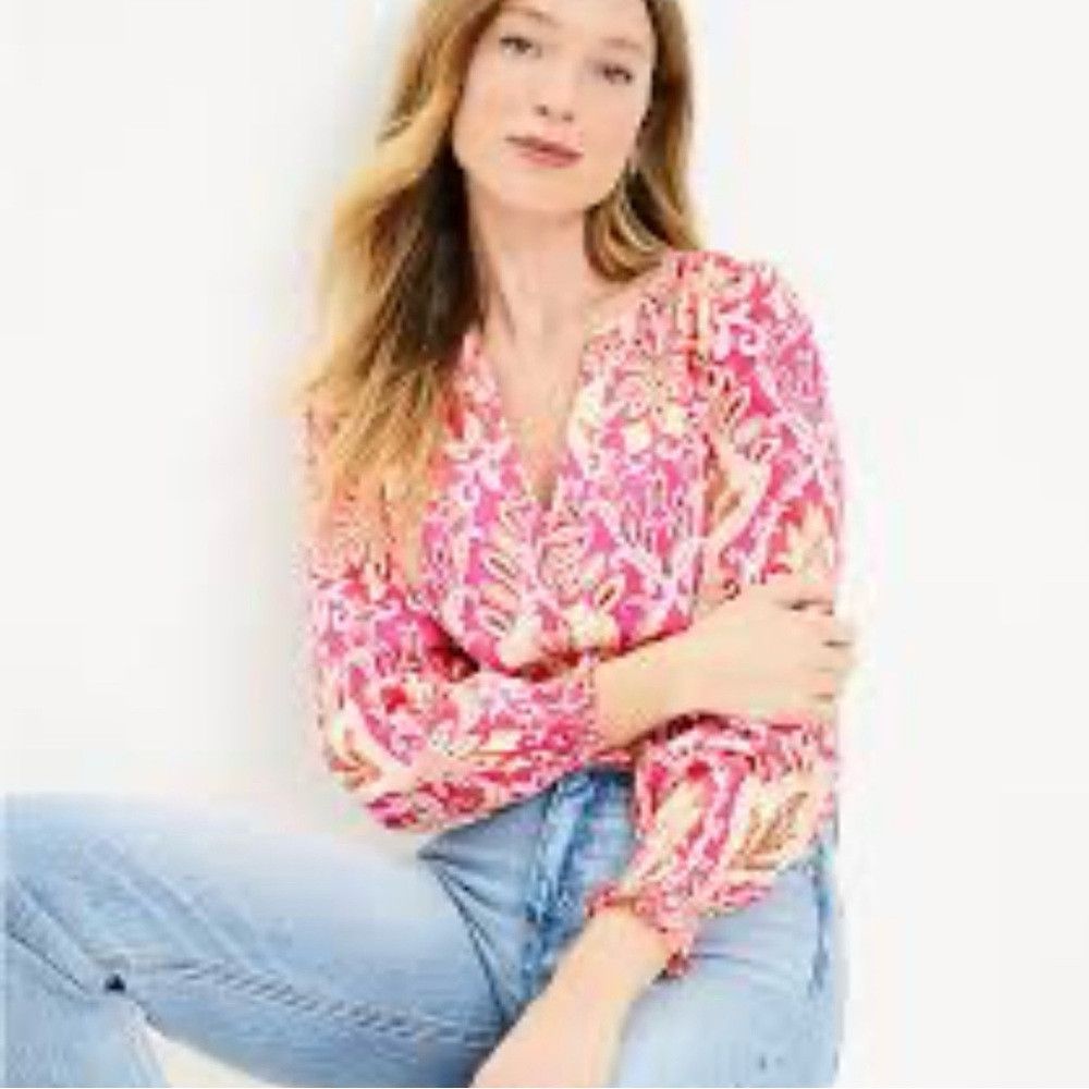 Loft NWT New LOFT Paisley Smocked Cuff V-Neck Cotton Blend Blous Size XS / US 0-2 / IT 36-38 - 1 Thumbnail