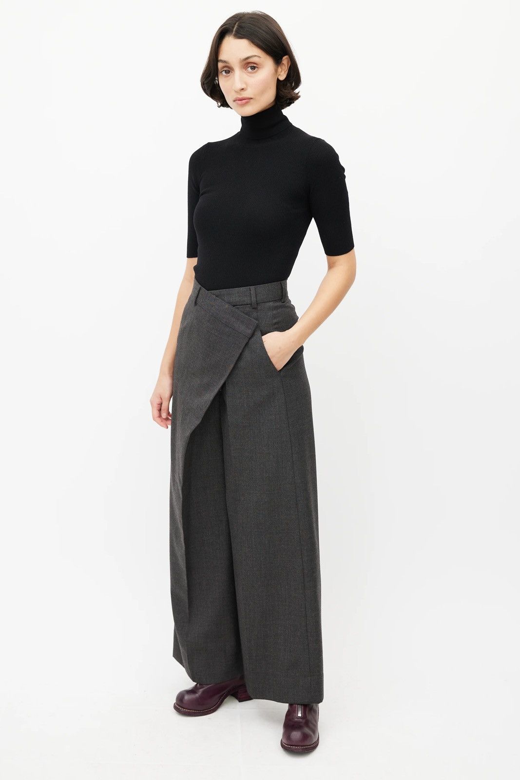 Acne Studios Acne Studios Asymmetric mid-rise Wide Pants Size 24" / US 00 / IT 34 - 1 Thumbnail