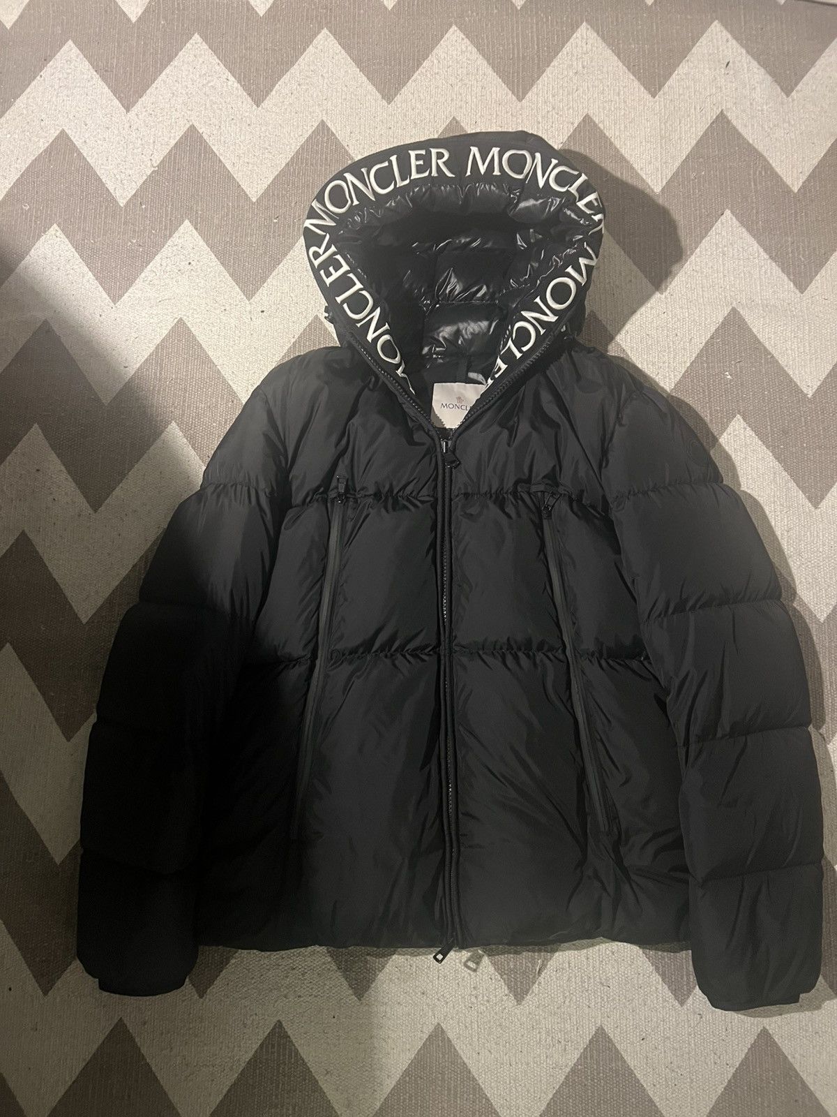 Moncler Moncler Montcla jacket Size US L / EU 52-54 / 3 - 1 Thumbnail