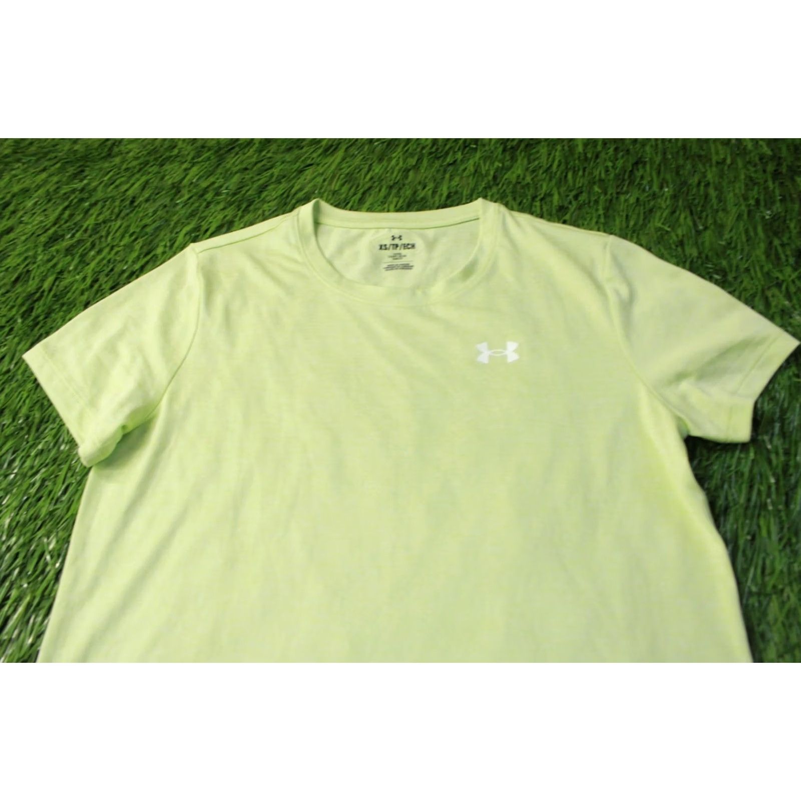 Under Armour Under Armour Women Compression Training Shirt Jersey XS X-Small Lime Solid Short Sleeve Round Neck Training Shirt Womens XS Lime Under Armour Shirt Size XS / US 0-2 / IT 36-38 - 2 Thumbnail