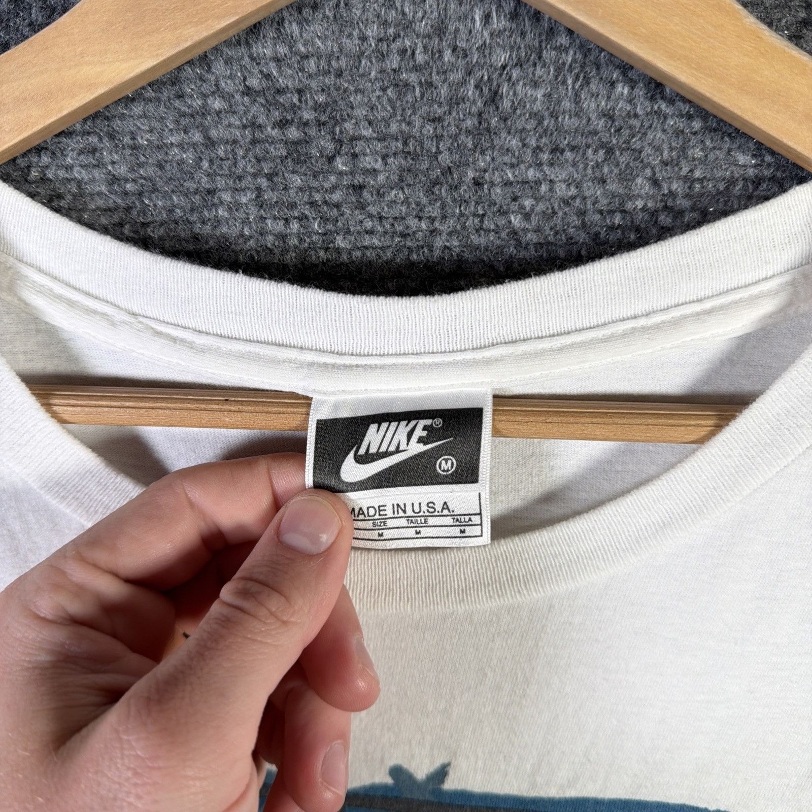 Nike ACG Vintage Nike ACG Shirt Mens Large White 90s Baseman Cartoon Size US L / EU 52-54 / 3 - 3 Thumbnail