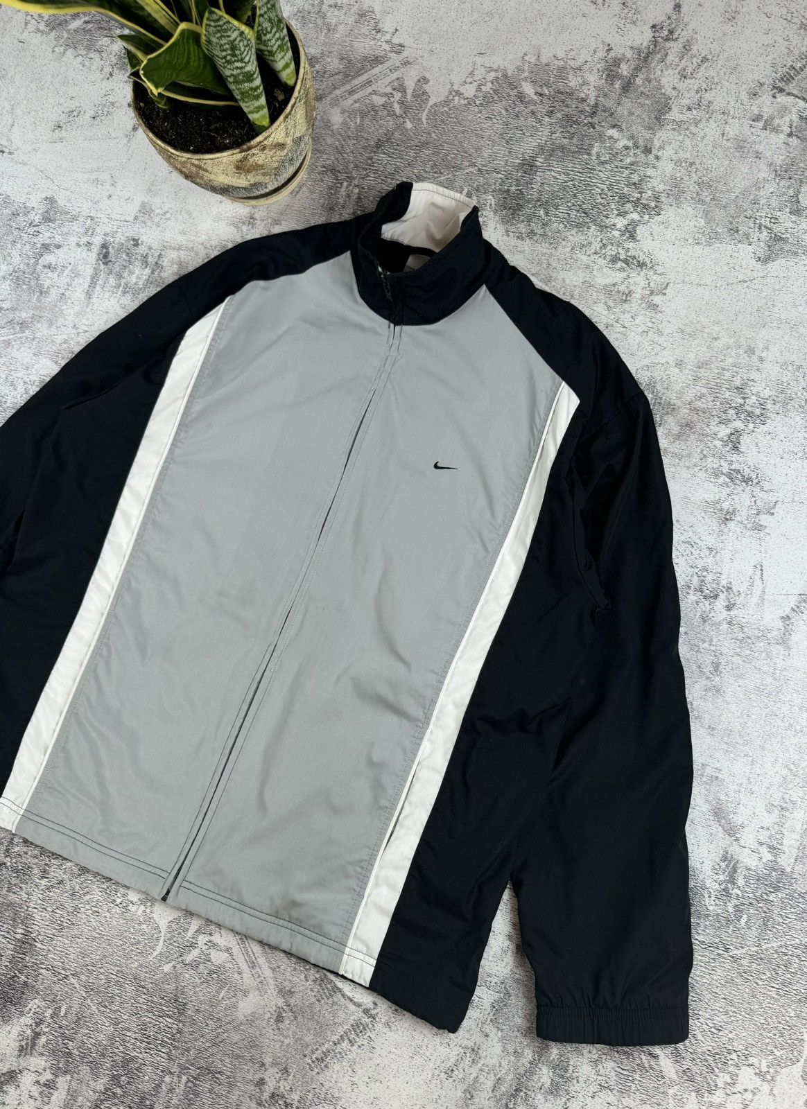 Nike 90S Nike Y2K Retro Swoosh Logo Track Activewear Light Jacket Size US L / EU 52-54 / 3 - 3 Thumbnail