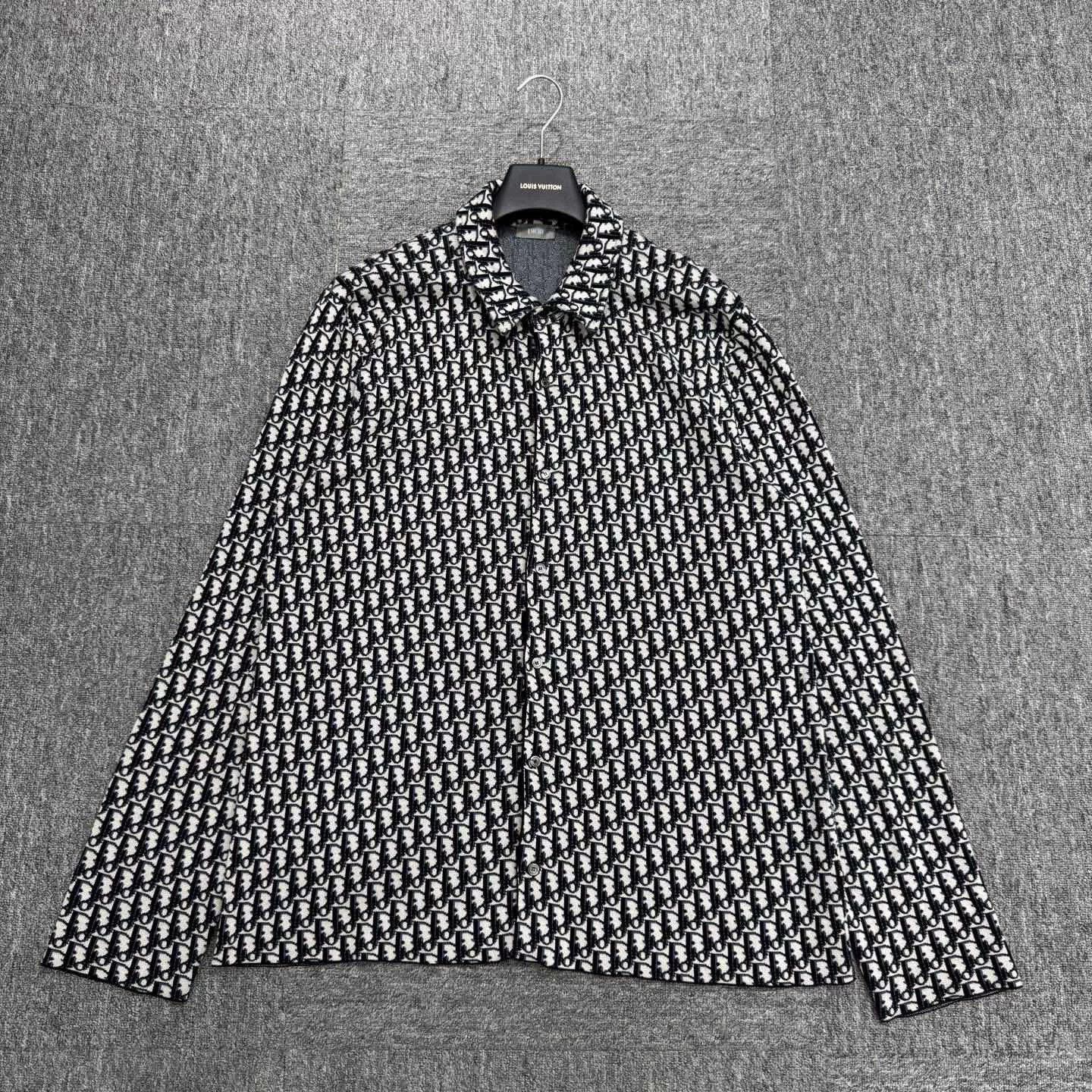 Dior dior all-over logo long sleeve shirt Size US XL / EU 56 / 4 - 1 Thumbnail