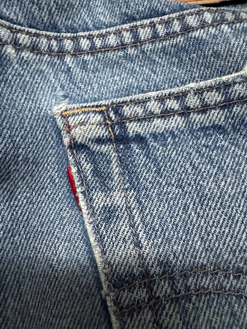 Levi's 💥Grunge💥Vintage 90's 501 Faded Distressed Ripped Blue Jeans Size US 31 - 14 Thumbnail