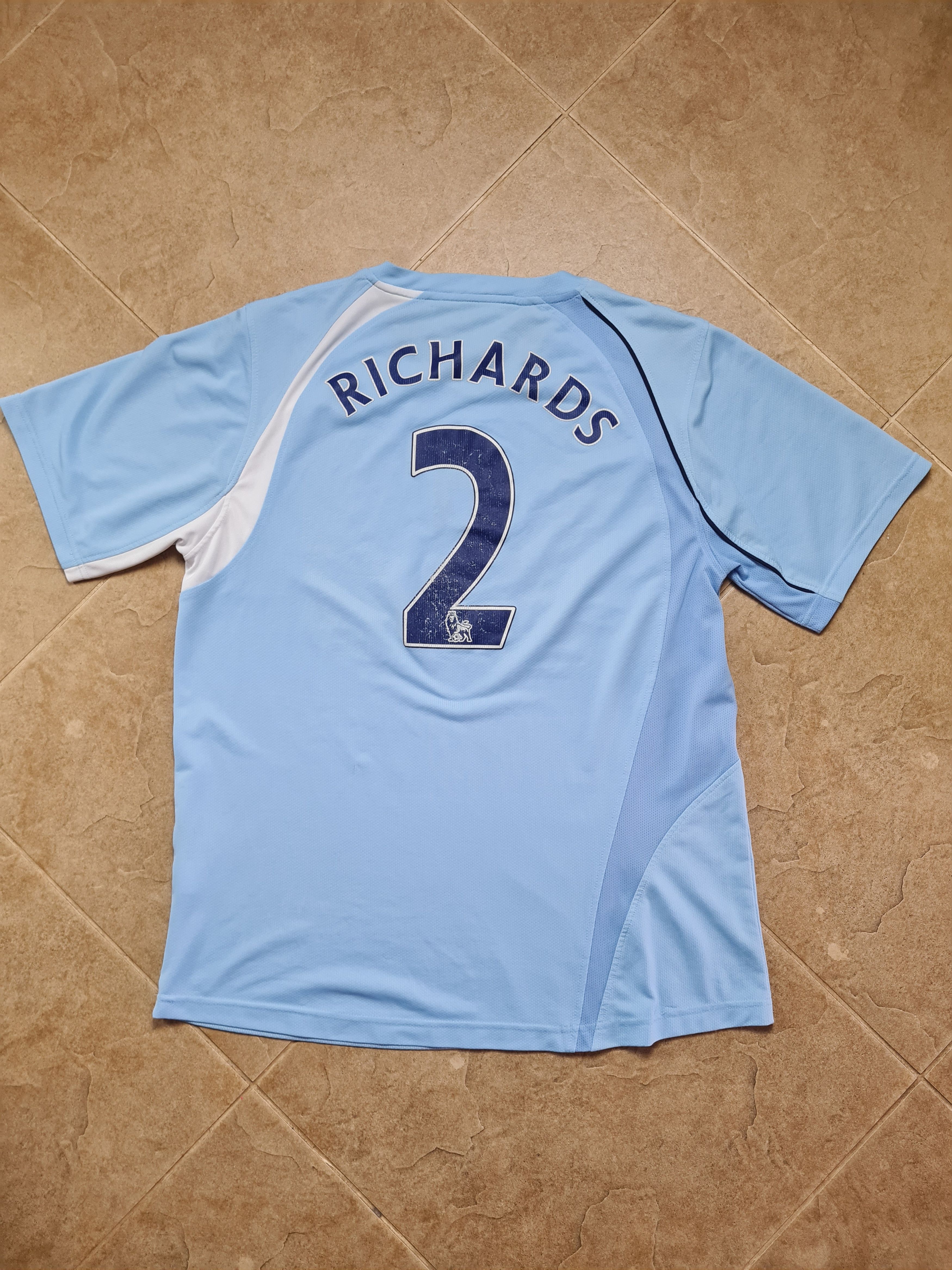 Le Coq Sportif Manchester City 08/09 #2 Richards Le Coq Sportif Thomas Cook Size US XL / EU 56 / 4 - 1 Thumbnail