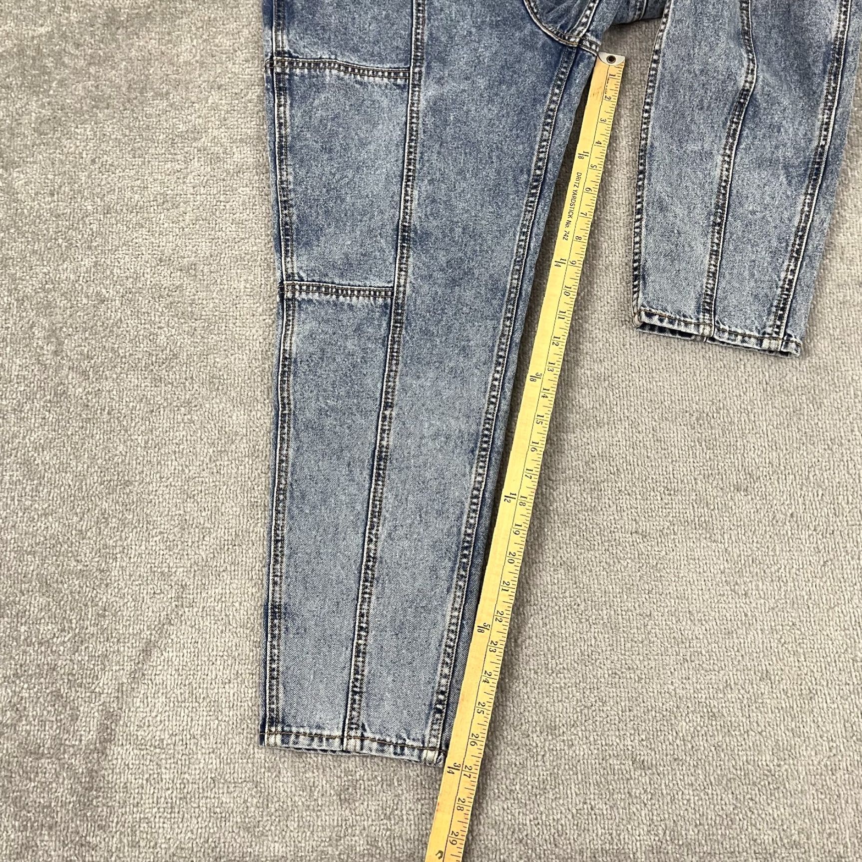Levi's VINTAGE Levis Mom Jeans Womens 31 High Rise Relaxed Taper Acid Wash Denim NEW Size 24" / US 00 / IT 34 - 6 Thumbnail