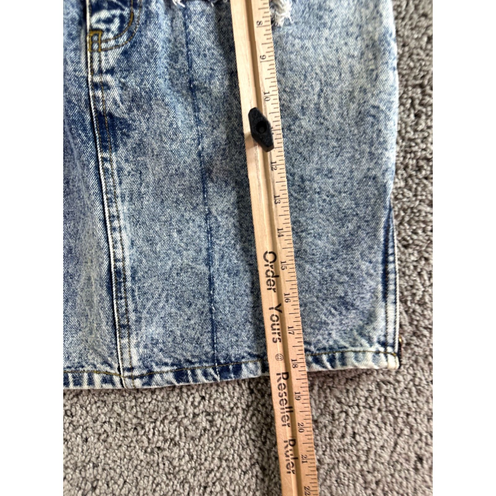 Denime VINTAGE Dakota Blue Skirt Womens 7 Denim Studded Grunge Straight & Pencil Casual Skirt Blues Womens 7 Grunge 90s Size 28" / US 6 / IT 42 - 7 Thumbnail