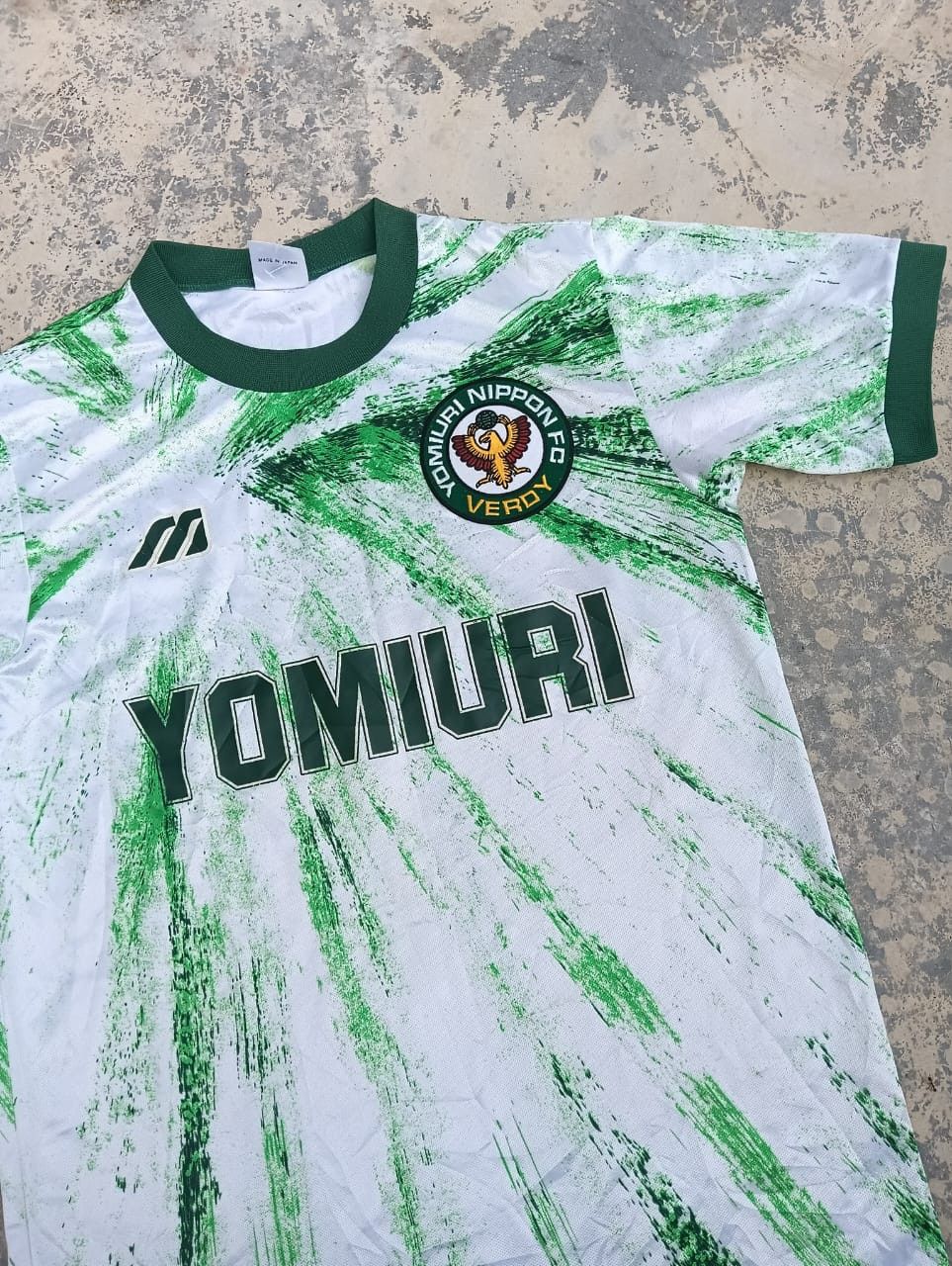 Japanese Brand × Vintage Vintage Mizuno yomiuri Nippon fc with player signature Size US M / EU 48-50 / 2 - 2 Thumbnail