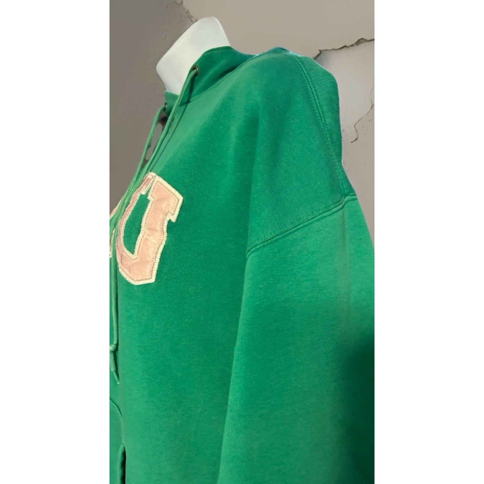 Jansport VTG Jansport Youngstown State University Hoodie Woman Large Green Pink YSU Kangaroo Pocket Stitched Pullover Fleece Size L / US 10 / IT 46 - 7 Thumbnail