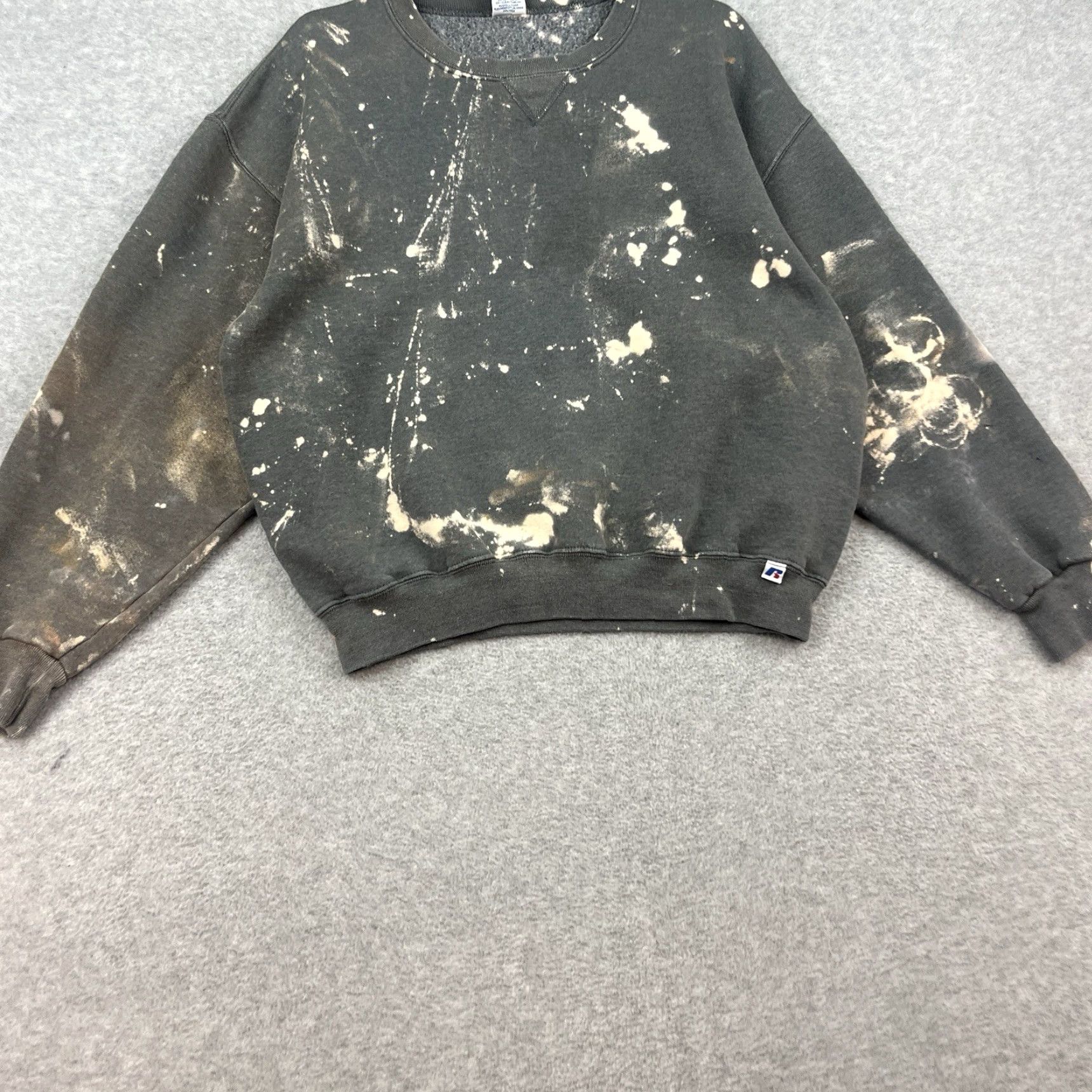 Russell Athletic VINTAGE Russell Athletic Sweatshirt Crewneck L Men Gray Graphic Print Distressed Bleach Dye Retro Streetwear 90s Champion Reverse Weave Size US L / EU 52-54 / 3 - 3 Thumbnail