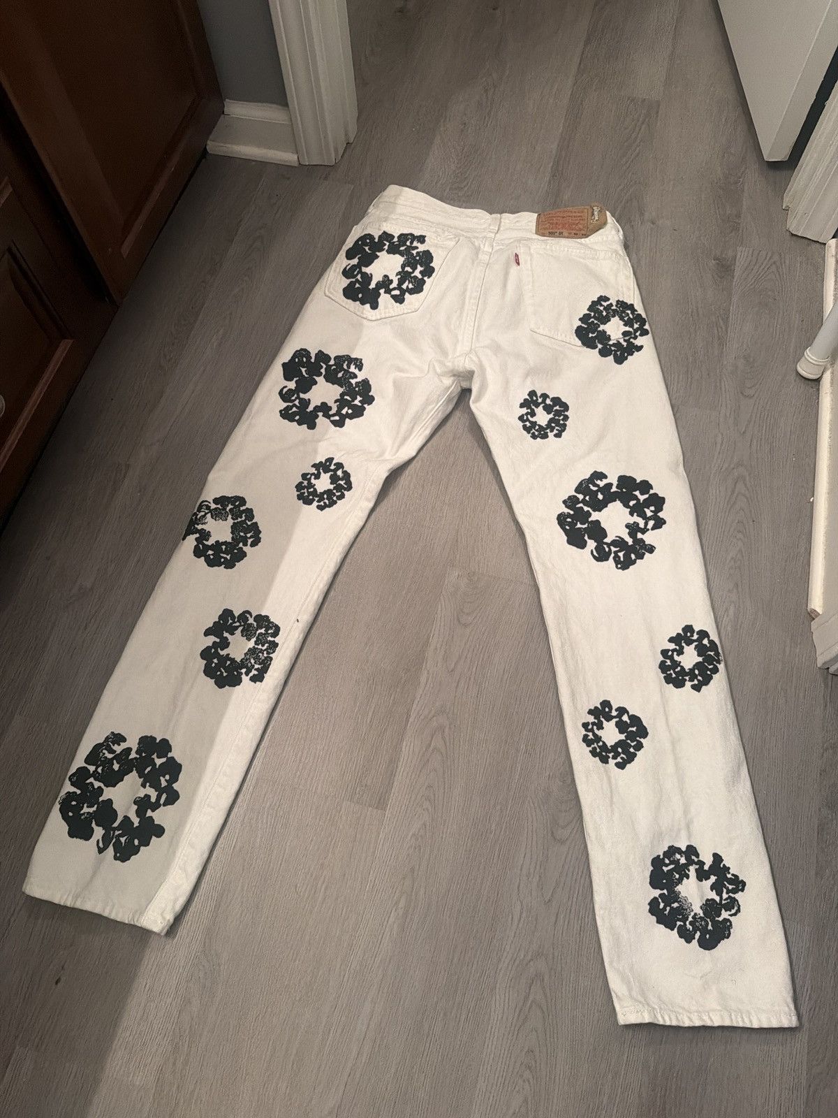 DENIM TEARS White and black Denim Tears Jeans Size US 32 / EU 48 - 1 Thumbnail