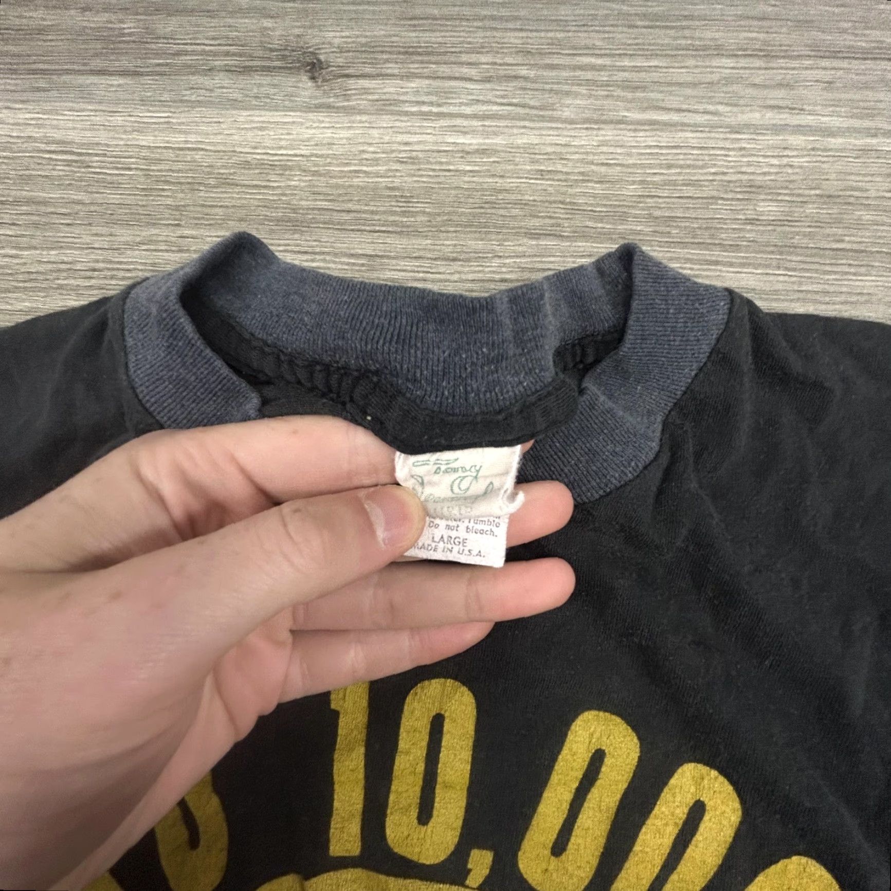 Vintage VINTAGE Cameron University Shirt Mens Large True Two Tone Single Stitch 80s USA Size US L / EU 52-54 / 3 - 3 Thumbnail