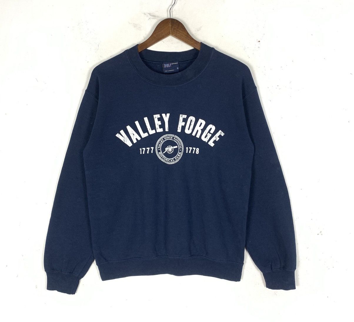 Vintage vintage MV Sports Valley Forge Military Academy Sweatshirt Size US M / EU 48-50 / 2 - 2 Thumbnail