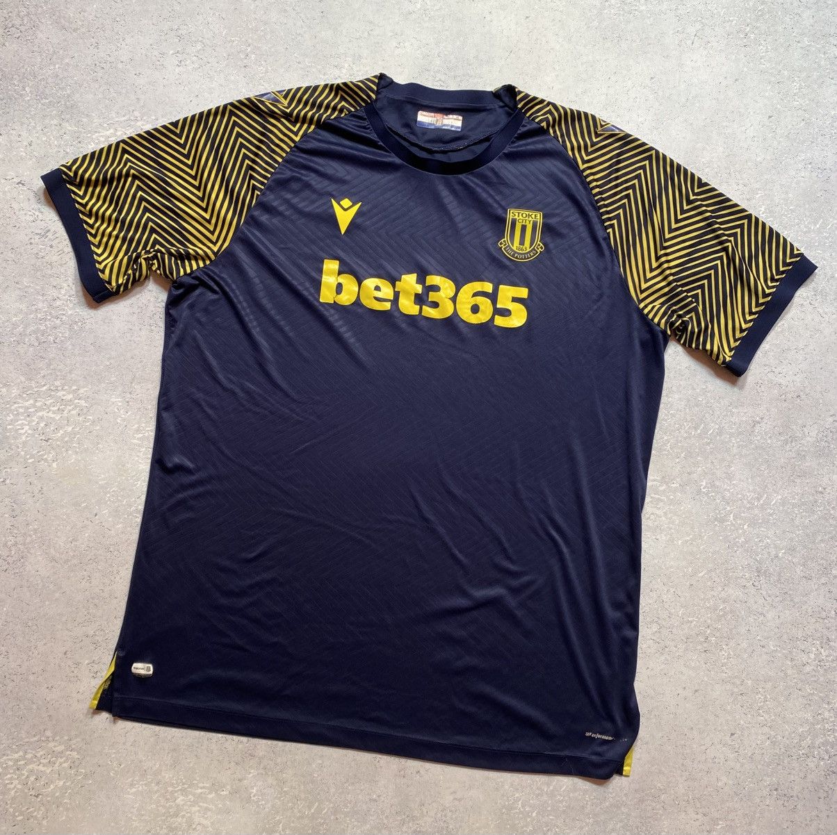 Macron Macron 2020-21 Stoke City Away Shirt Size 5XL Size US XXL / EU 58 / 5 - 2 Thumbnail