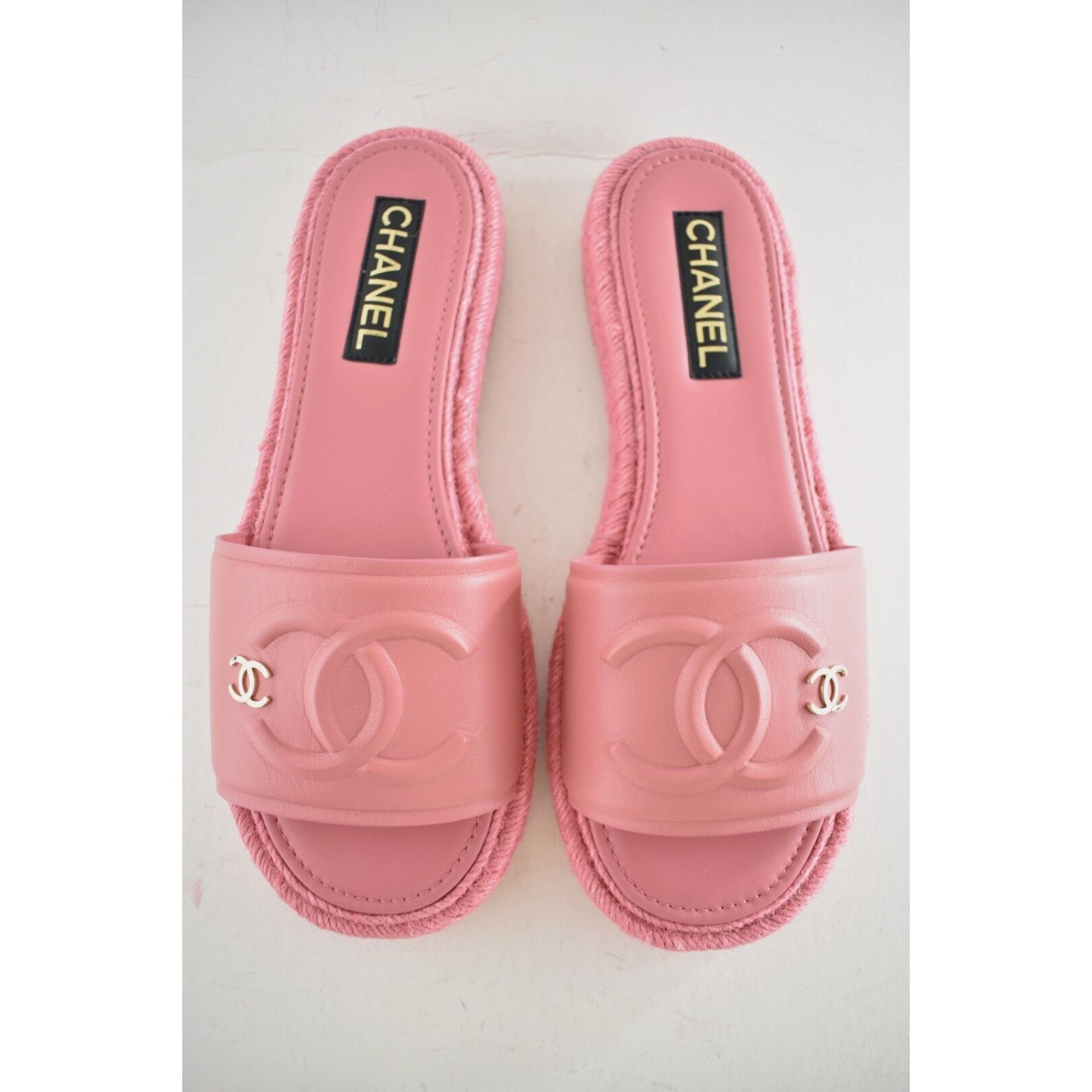 Chanel Chanel 23C Pink Lambskin Leather CC Logo Slide Sandal Slip Size US 12 / IT 42 - 11 Thumbnail