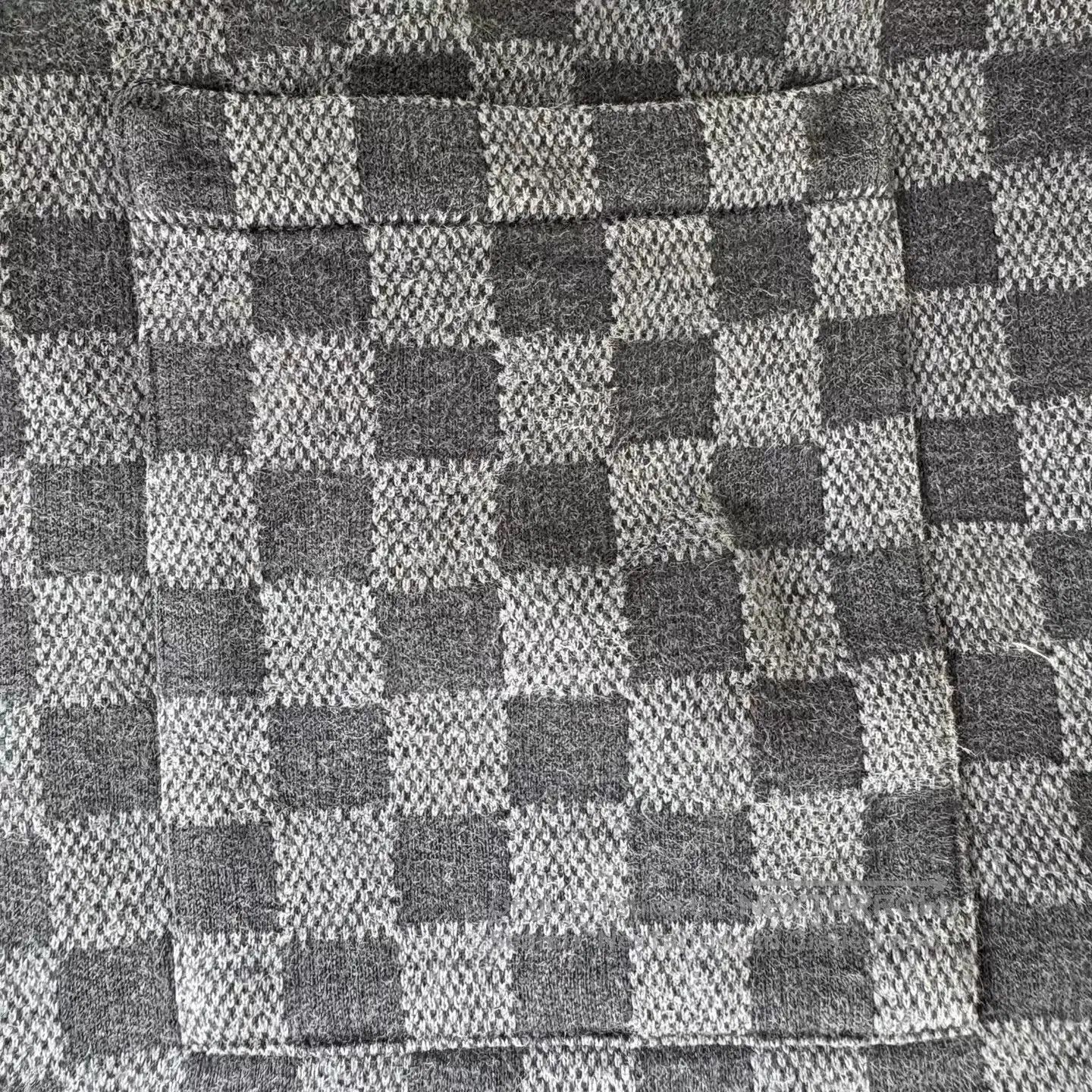 Louis Vuitton Gray Checkered Casual Shorts Size 34. Size US 34 / EU 50 - 7 Thumbnail