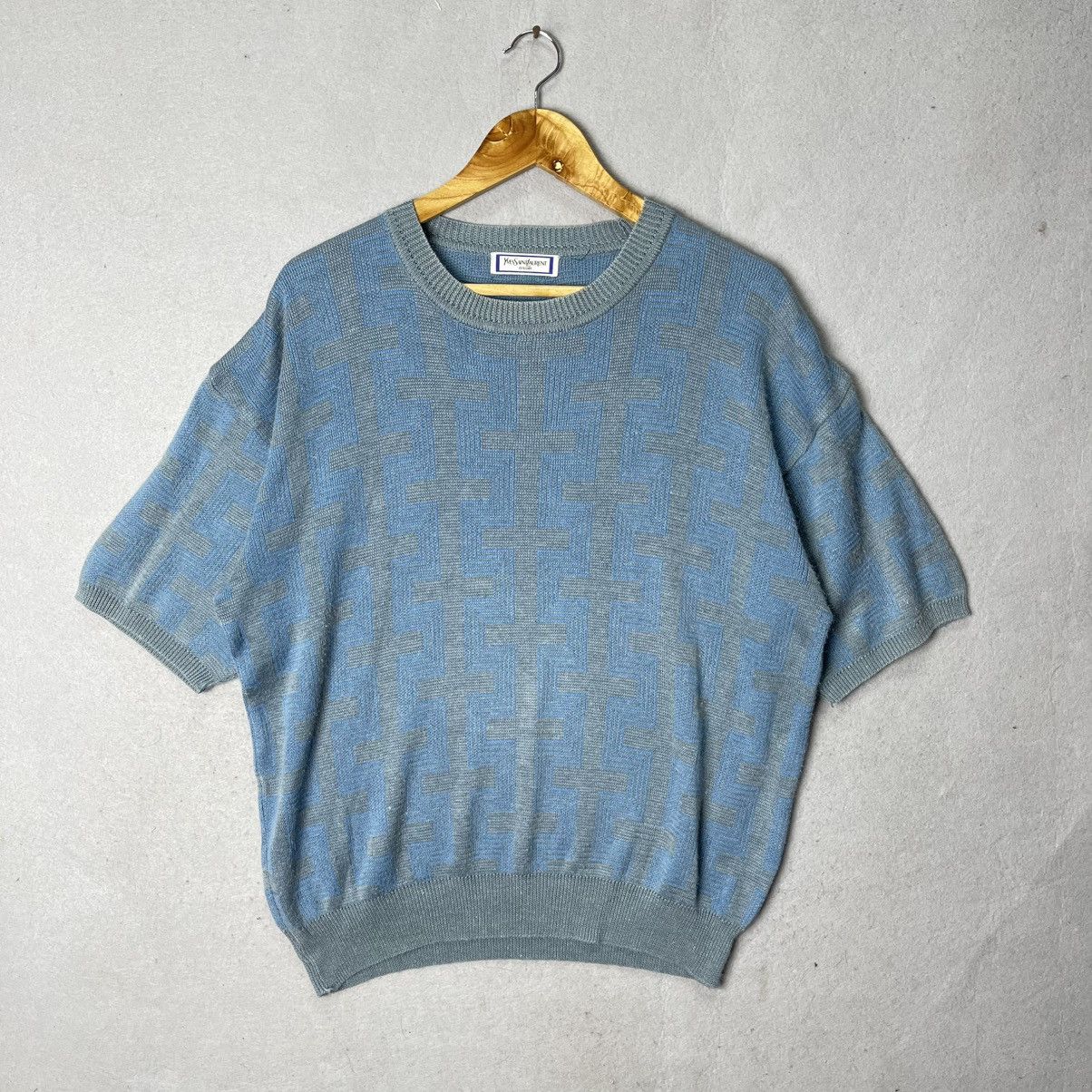 Yves Saint Laurent Vintage Yves Saint Laurent Tricots Pattern Knit Sweater Size US L / EU 52-54 / 3 - 1 Thumbnail