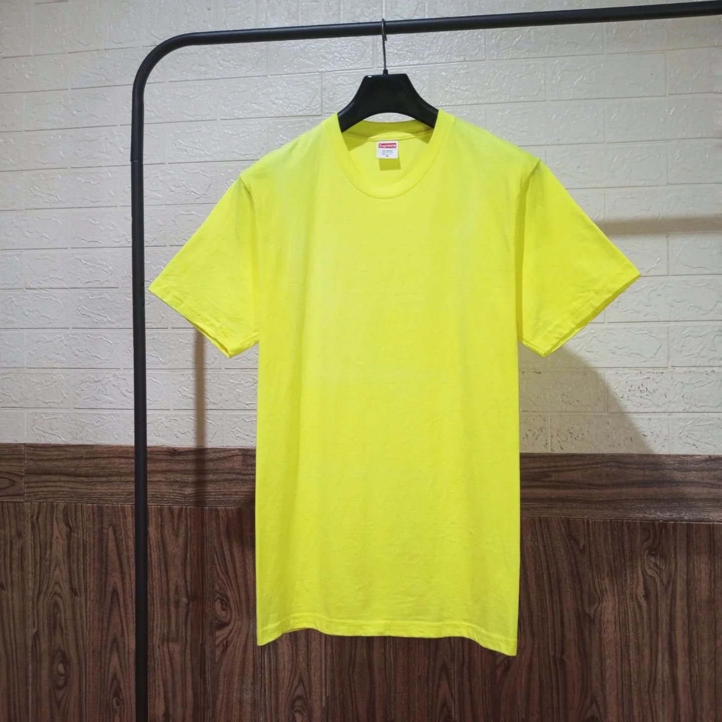 Supreme Supreme USA Neon Blank T-Shirt Size US M / EU 48-50 / 2 - 2 Thumbnail