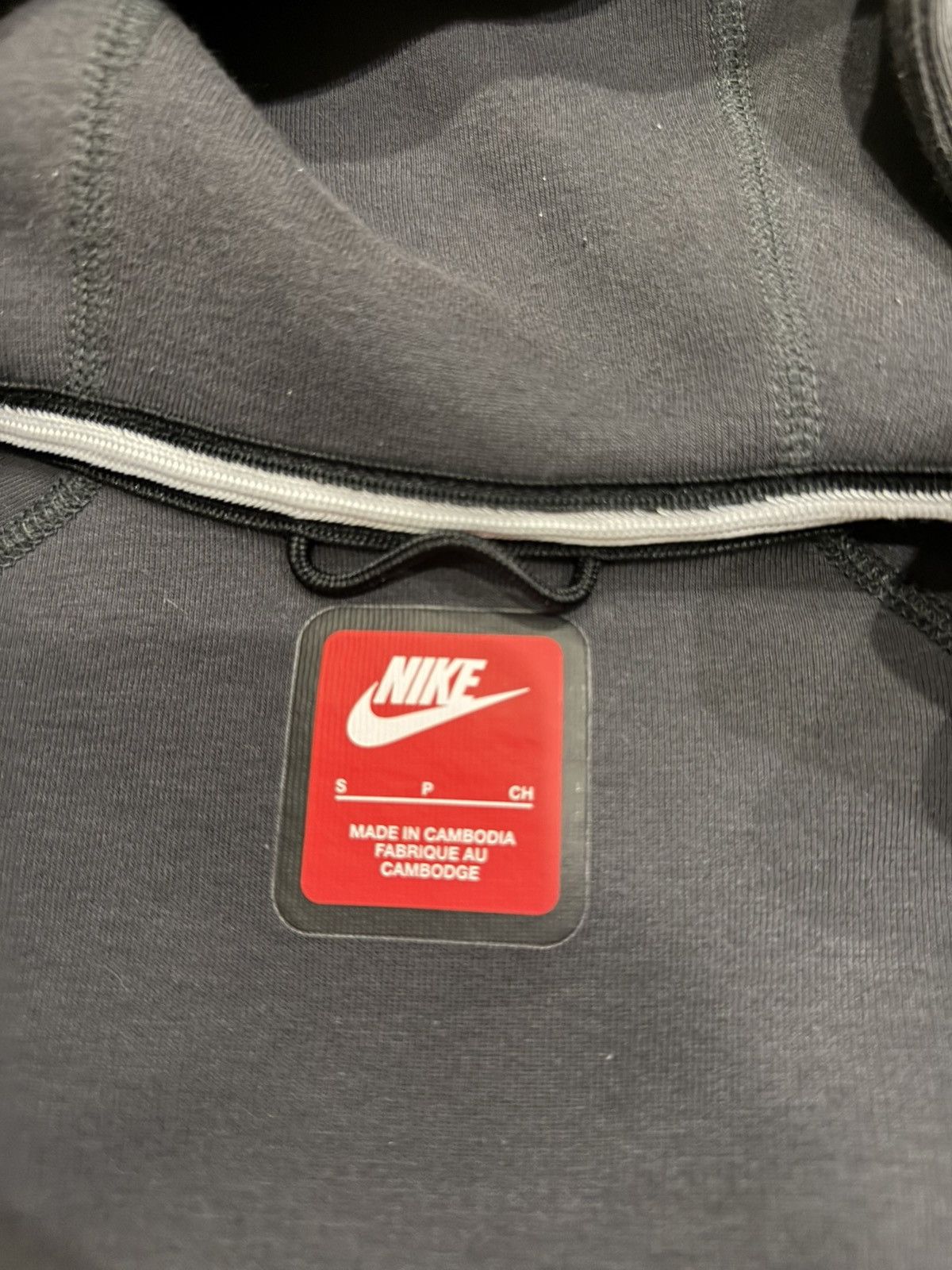 Nike Nike Tech Fleece Hoodie Black/Smoke Gray Size US S / EU 44-46 / 1 - 3 Thumbnail