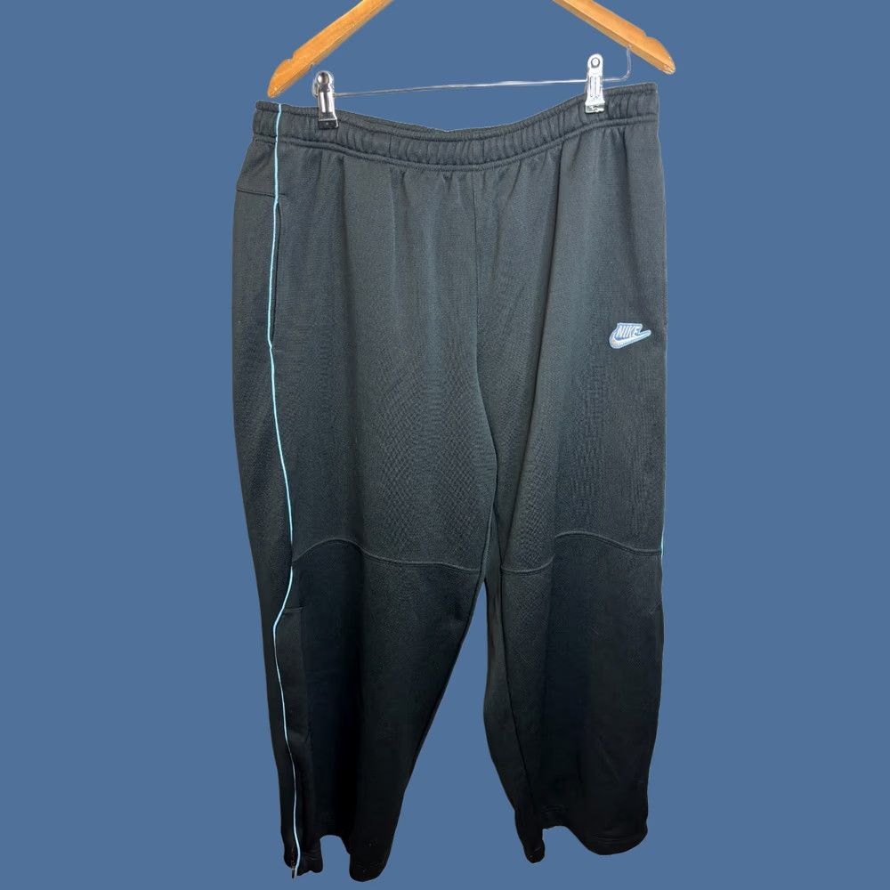Nike Nike Track Pants Nike Dri-FIT 2XL Black 100% Polyester Mens Pants Athletic Pockets Lightweight Adjustable Waist Gym Running 877 Size US 39 - 1 Thumbnail