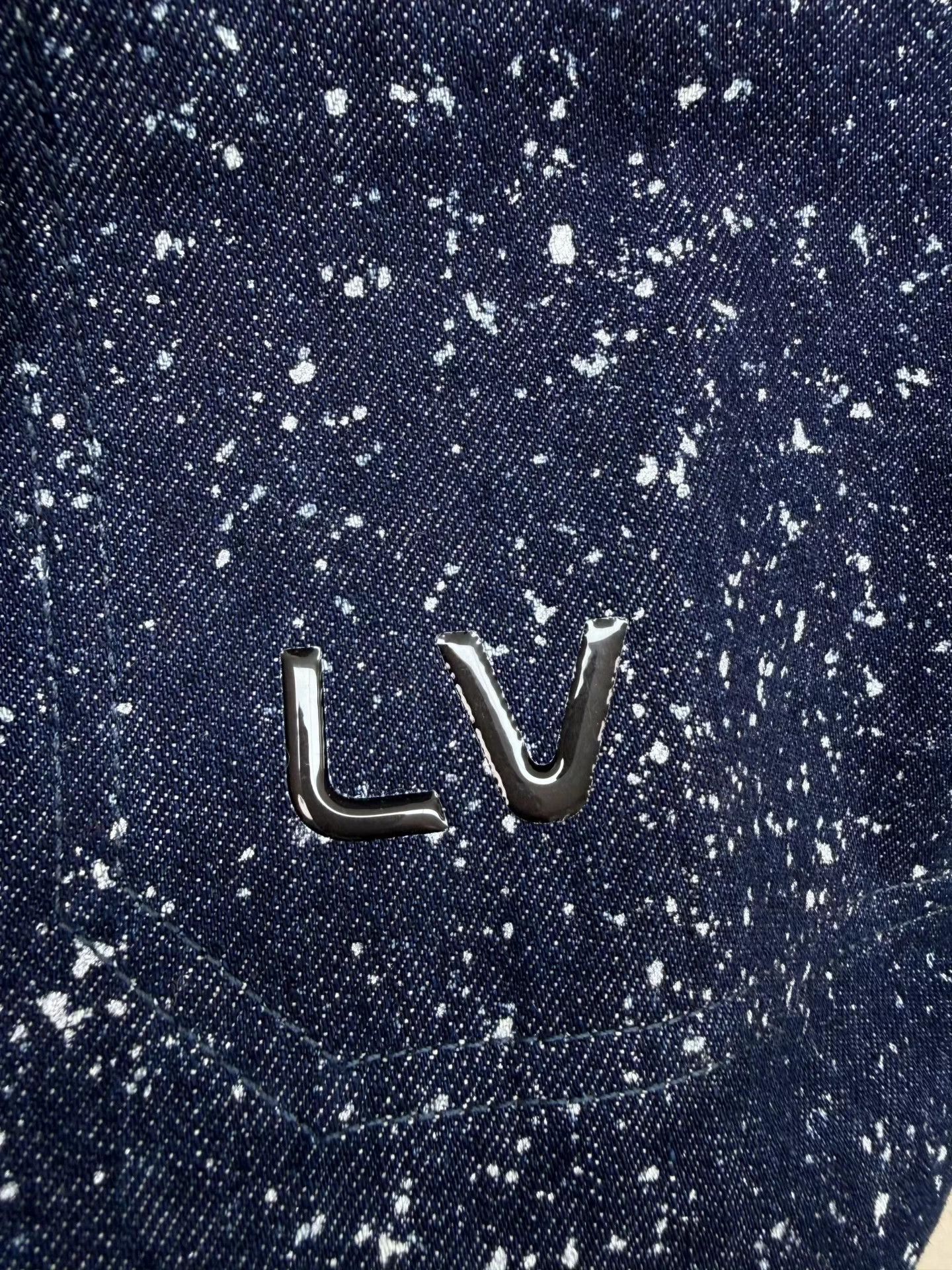 Louis Vuitton LV authentic new with tags starry sky denim coat 48 Size US M / EU 48-50 / 2 - 5 Thumbnail