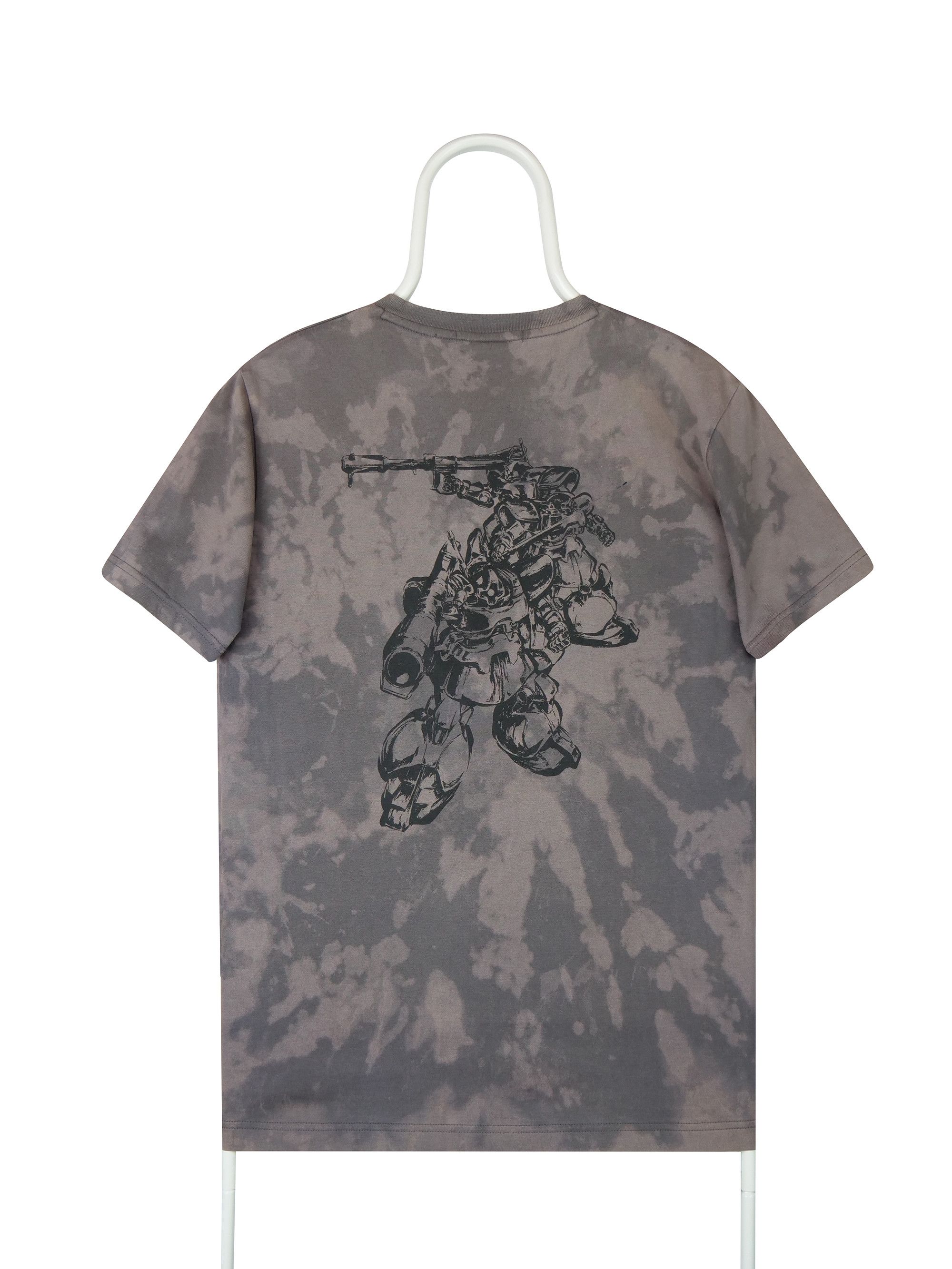 Uniqlo Uniqlo Gundam tie dye t-shirt Size US M / EU 48-50 / 2 - 1 Thumbnail
