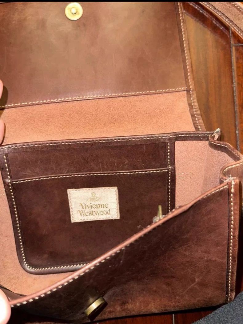 Vivienne Westwood Vivienne Westwood size os Brown leather postman shoulder ba Size ONE SIZE - 7 Thumbnail