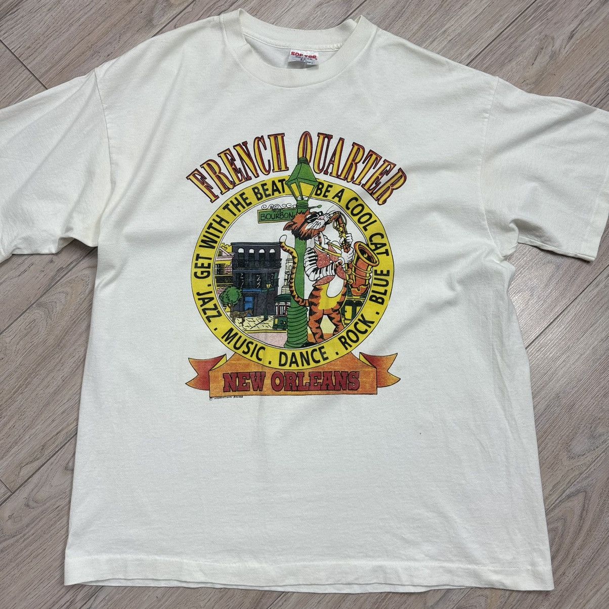 Band Tees Vintage 90s Single Stitch French Quarter New Orleans T-shirt Size US XL / EU 56 / 4 - 2 Thumbnail