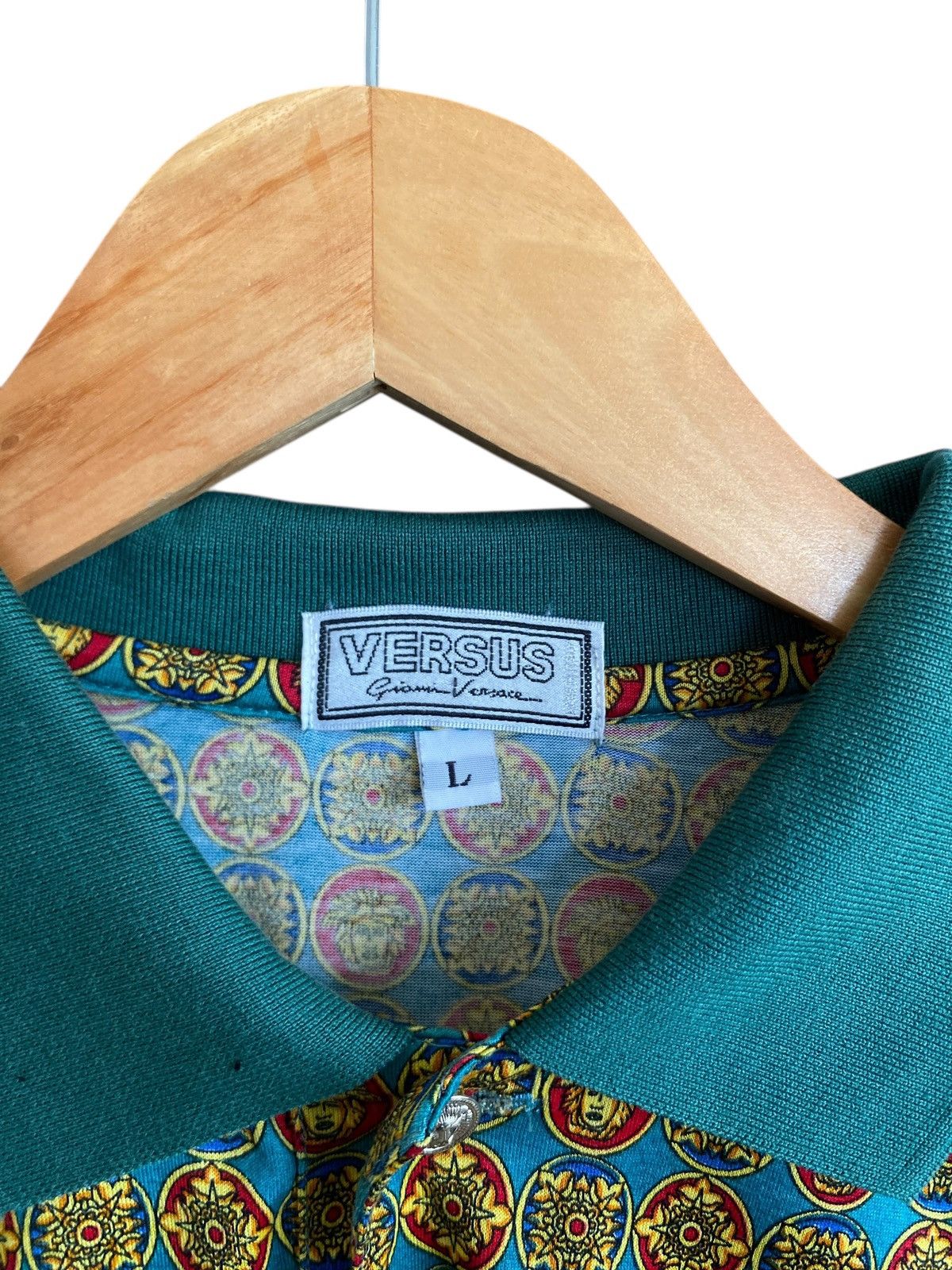 Versus Vintage Brand Versusu Gianni Versace Full Print Shirt 2000s Size US L / EU 52-54 / 3 - 5 Thumbnail