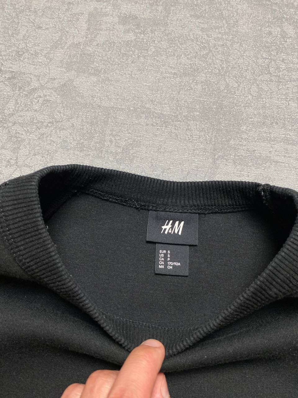 XO H&M x The Weeknd XO Big Logo Crewneck Sweatshirt Size US S / EU 44-46 / 1 - 7 Thumbnail