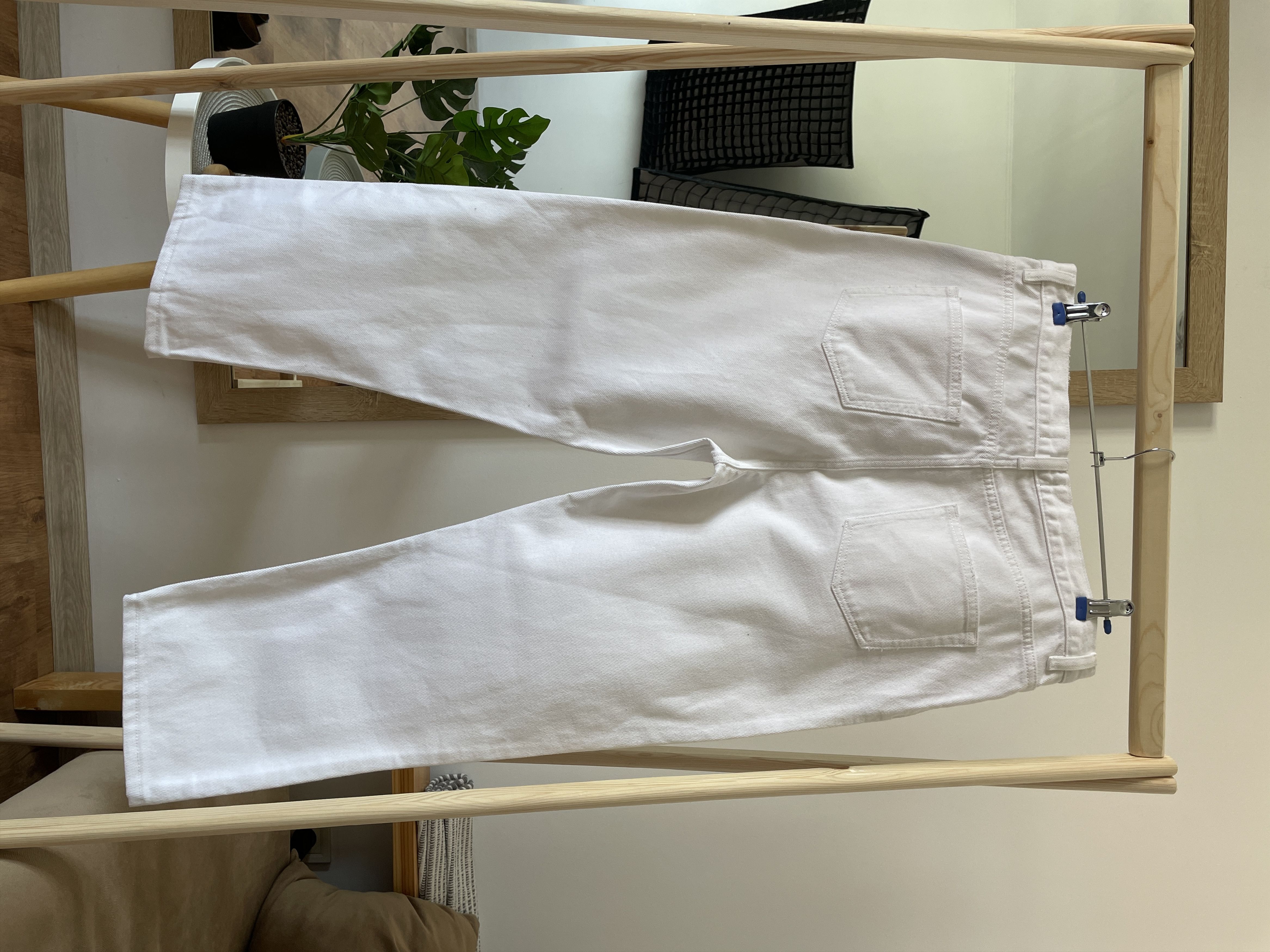 The Kooples The Kooples Straight Cropped White Denim Size 33 Size US 33 - 2 Thumbnail