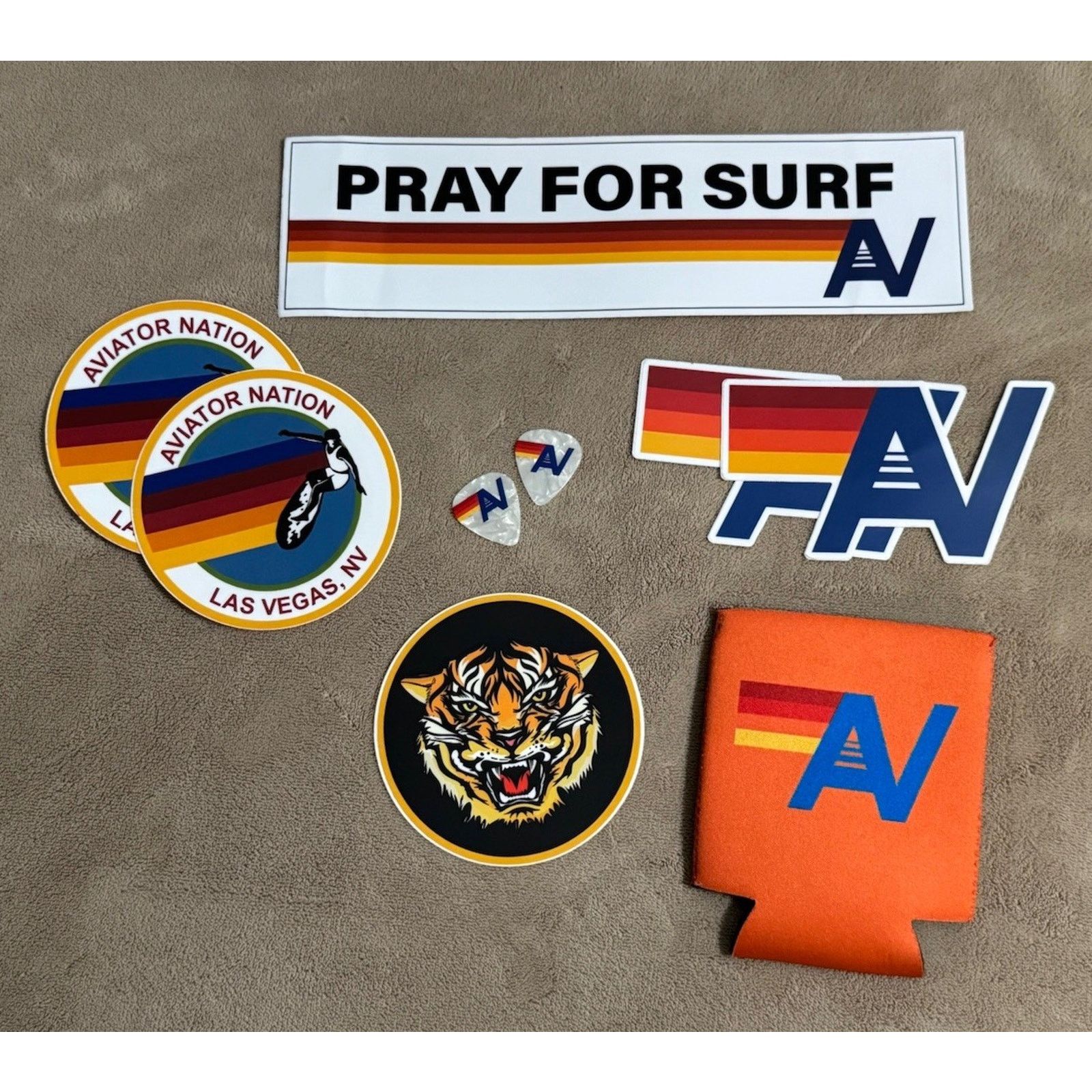Aviator Nation AVIATOR NATION Stickers Tiger Koozie Guitar Picks Bundle Size ONE SIZE - 2 Thumbnail