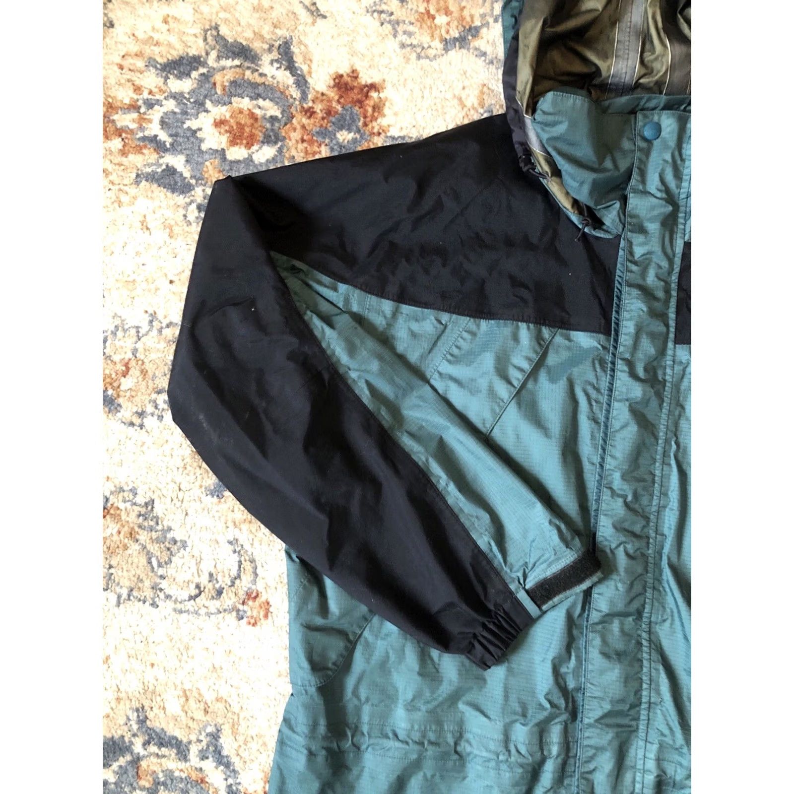 Vintage LL Bean Mountain Guide Jacket Mens Big & Tall L Green Insulated Hooded Water Resistant Zip Pockets Full Zip Winter Jacket Size US L / EU 52-54 / 3 - 3 Thumbnail