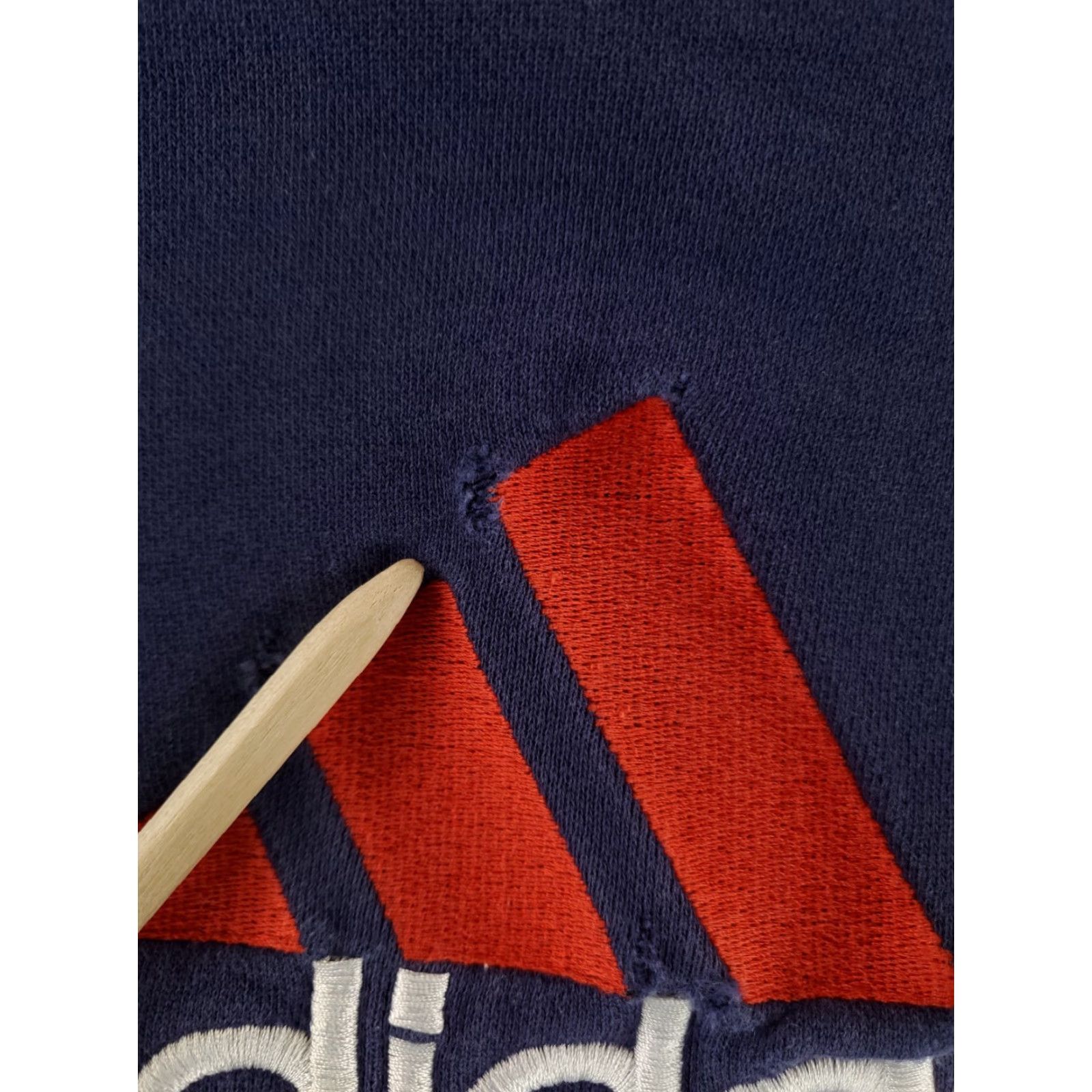 Adidas VINTAGE Adidas Sweatshirt Mens XL Long Sleeve Blue Red White Embroidered 90s Pullover Size US XL / EU 56 / 4 - 5 Thumbnail