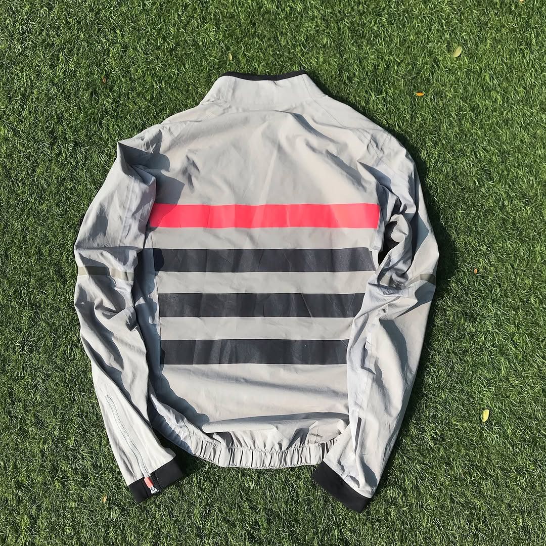 Rapha Rapha Rcc Pro team Windbreaker Jersey cycling bike bicycle Size US M / EU 48-50 / 2 - 14 Thumbnail