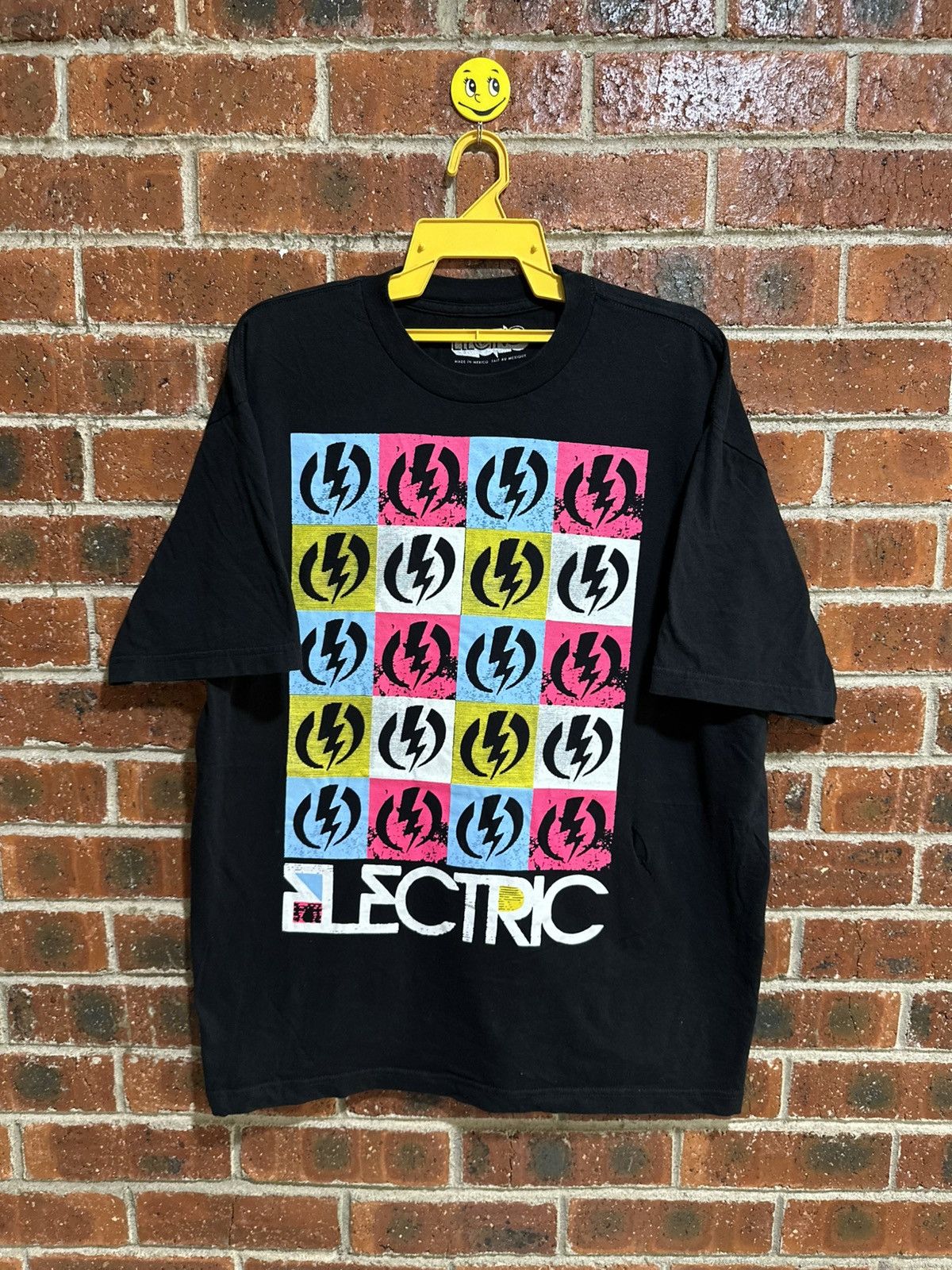 Vintage Vintage Electric Surfer Skater Stylr Graphic Faded Tee Size US XL / EU 56 / 4 - 1 Thumbnail
