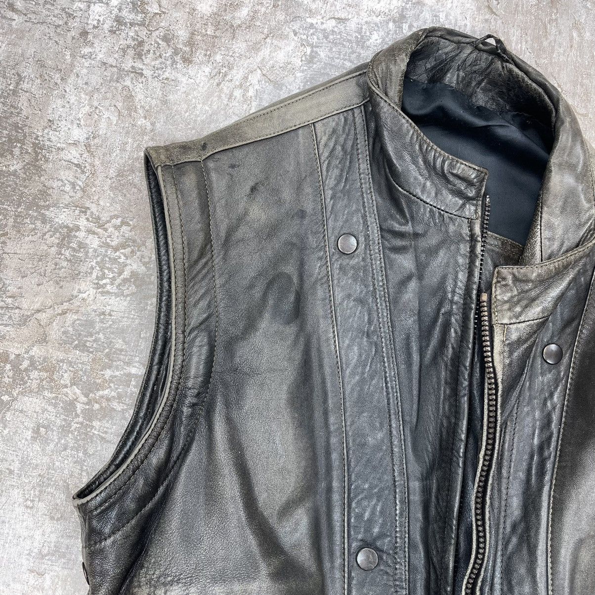 Vintage VINTAGE 90s DISTRESSED LEATHER VEST MOTO BIKER Size US L / EU 52-54 / 3 - 8 Thumbnail